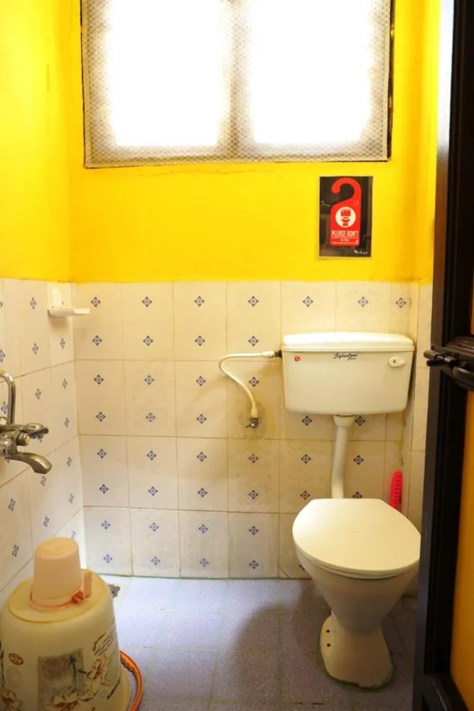 Toilet in LA VILLA CREOLE