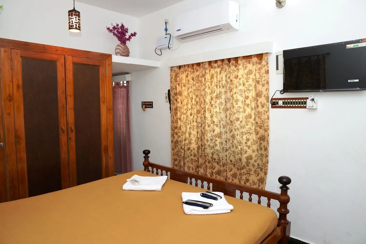 Bed in LA VILLA CREOLE