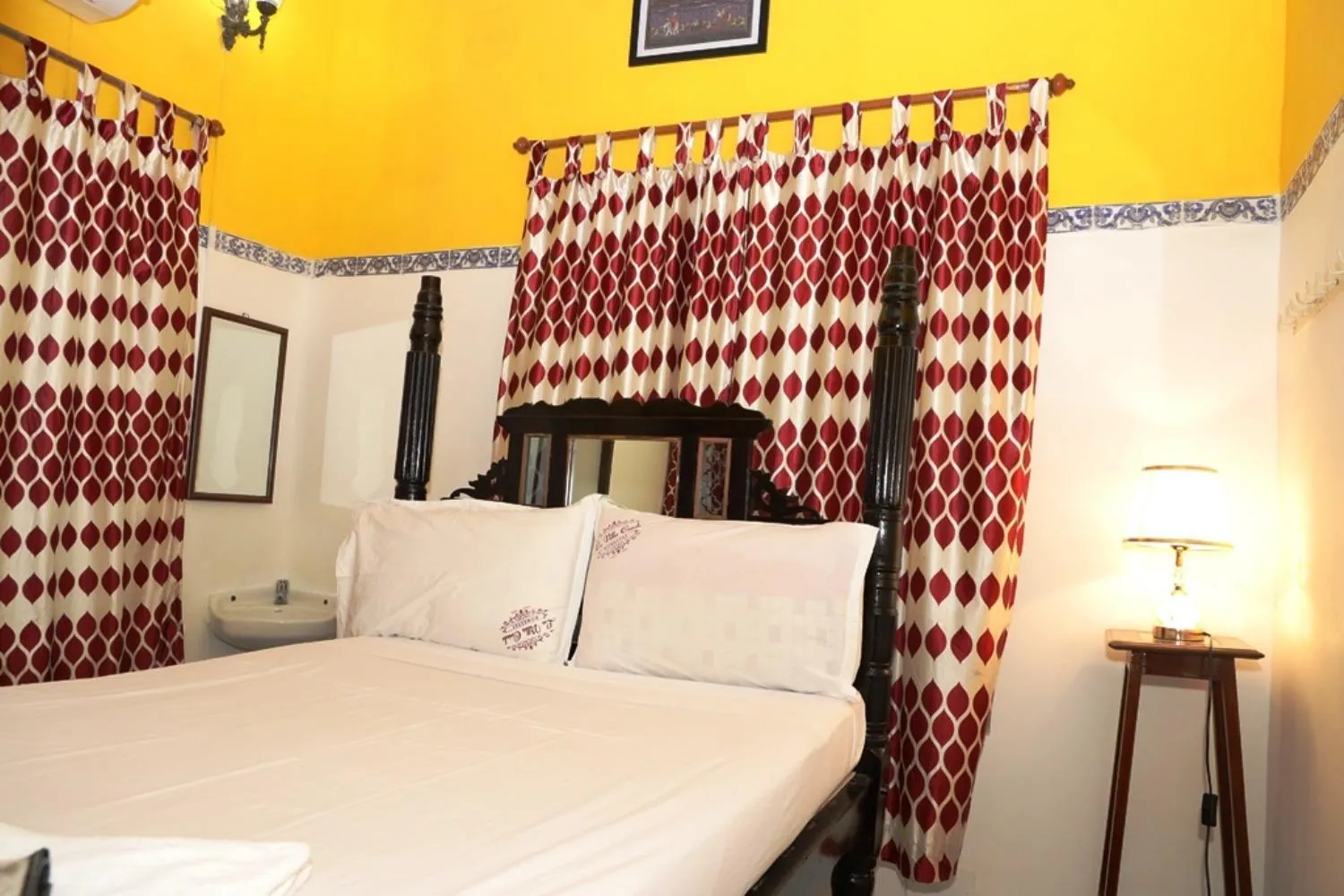 Bed in LA VILLA CREOLE