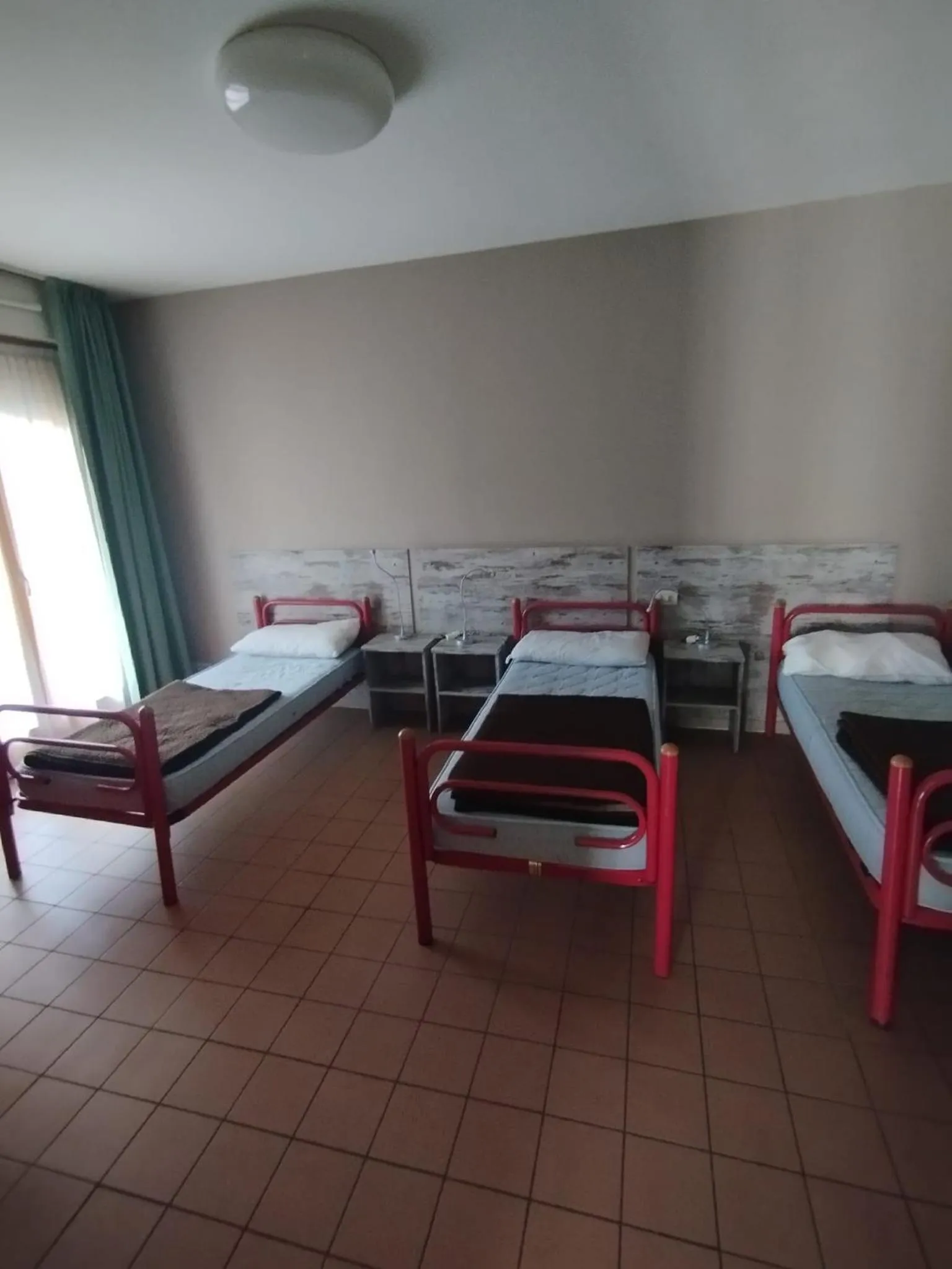 bunk bed, Bed in Ostello Torino