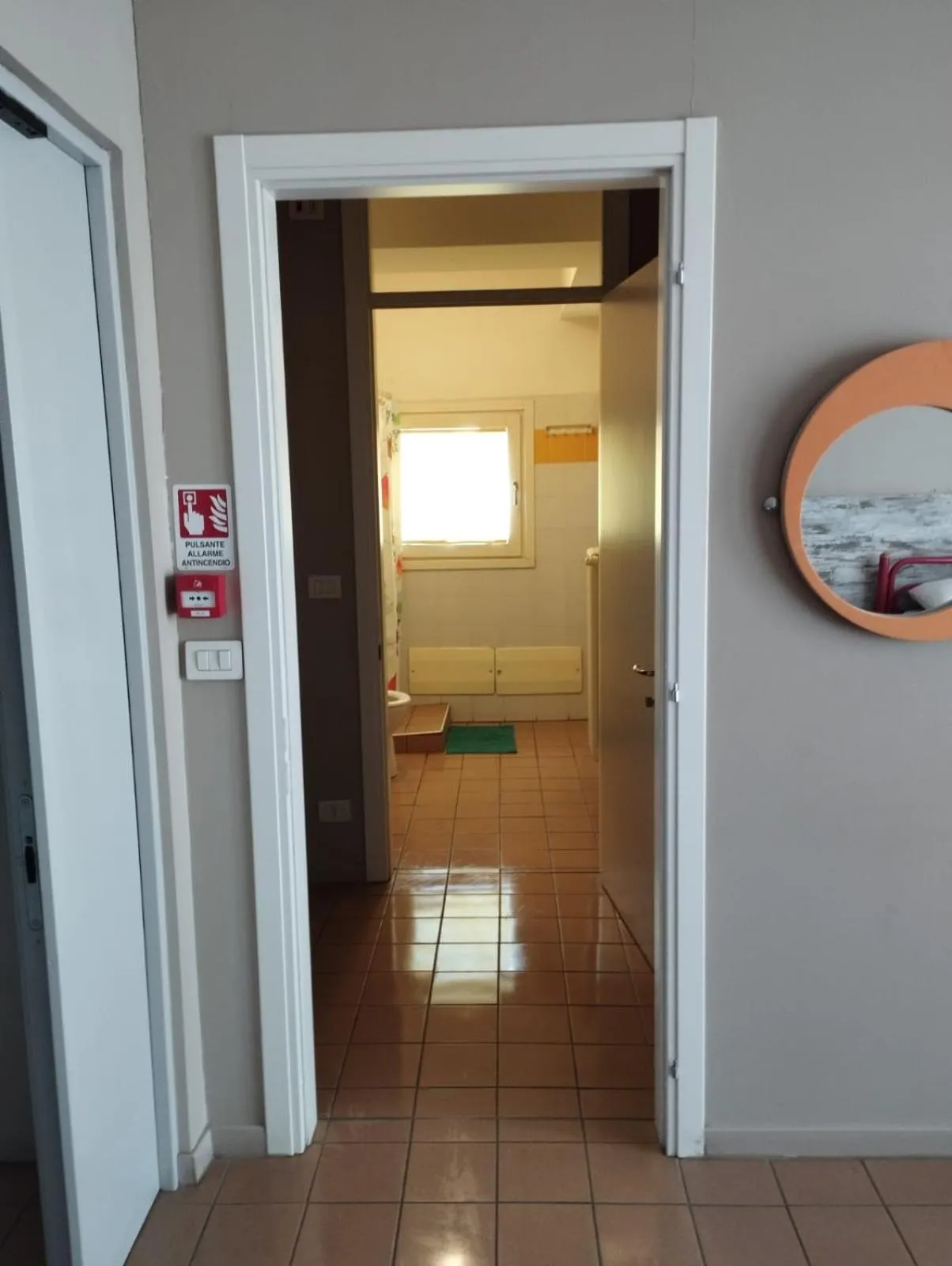Single Room with Shared Bathroom in Ostello Torino