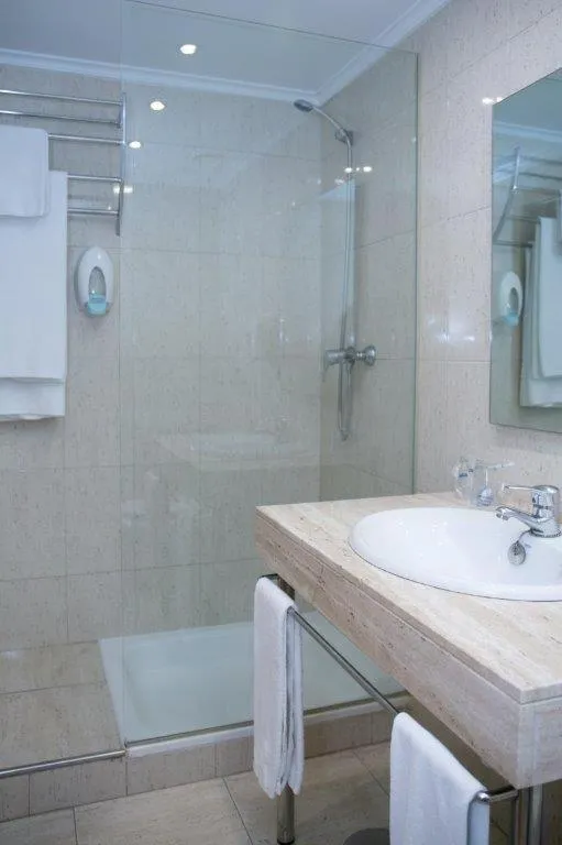 Shower in Andamur San Román