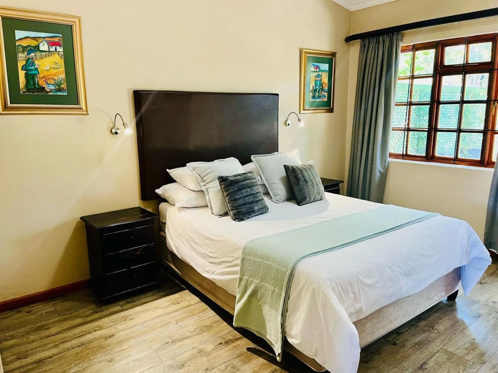 Bedroom, Bed in 17 on Bird Guest House