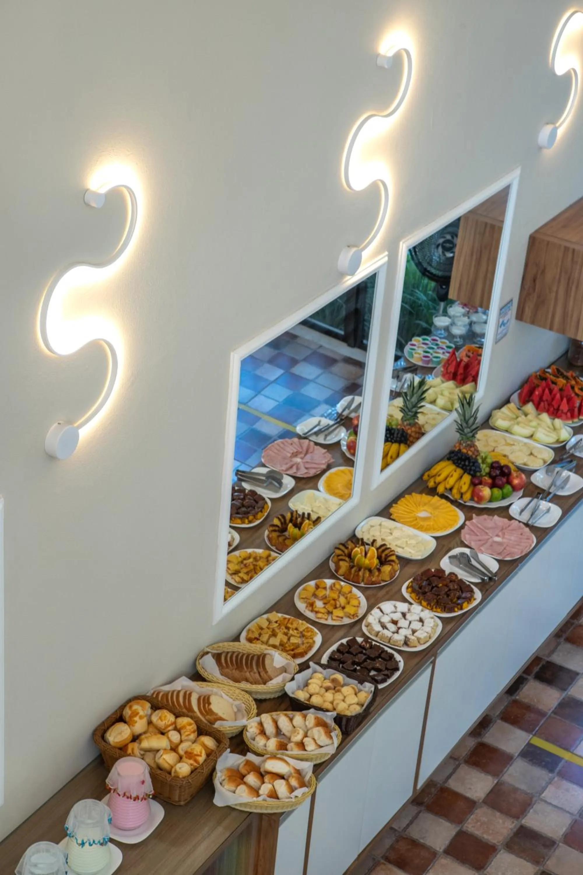 Buffet breakfast in Pousada Recanto Jota Ge