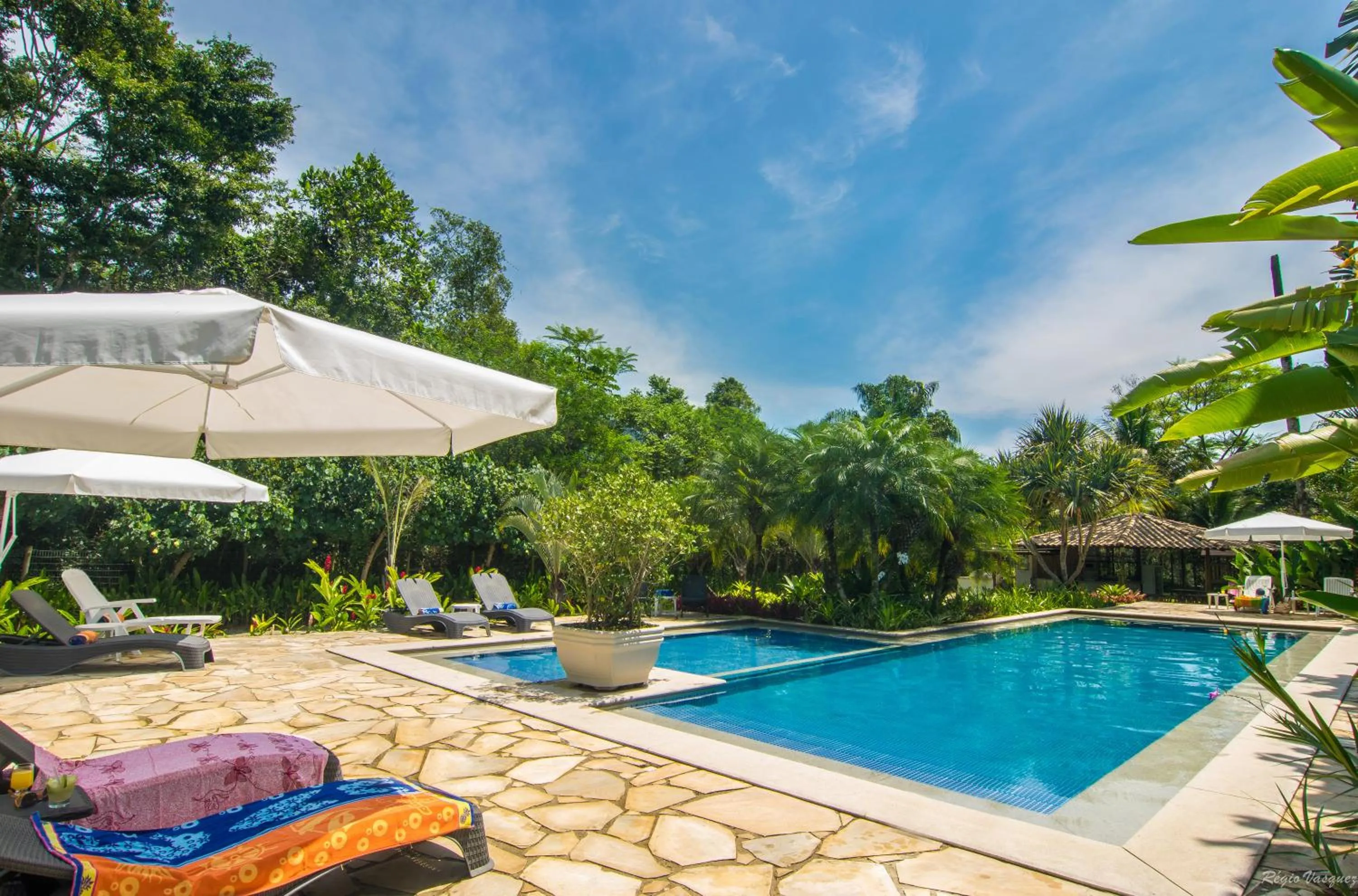 Pool view in Pousada Recanto Jota Ge