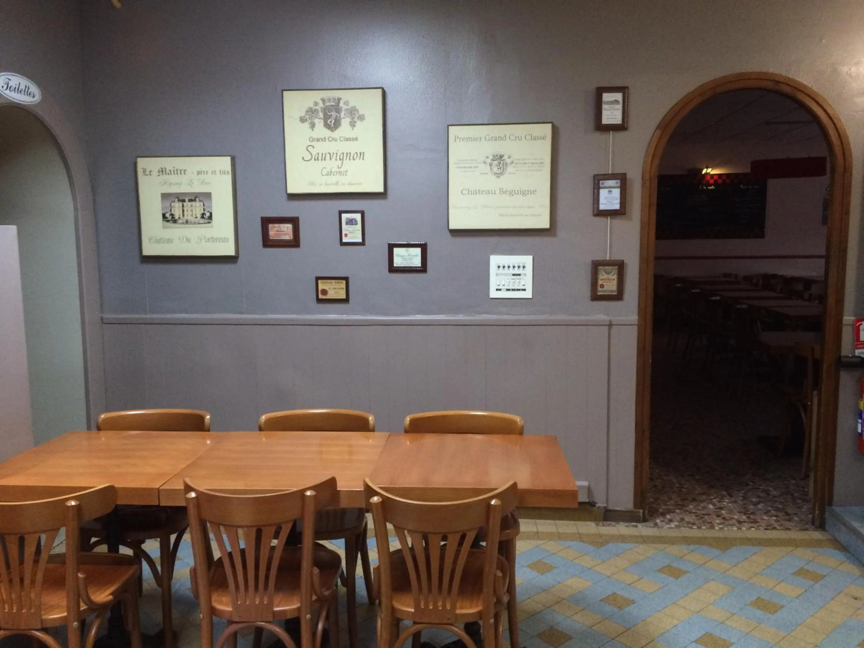 Lounge or bar in Hotel Les Voyageurs