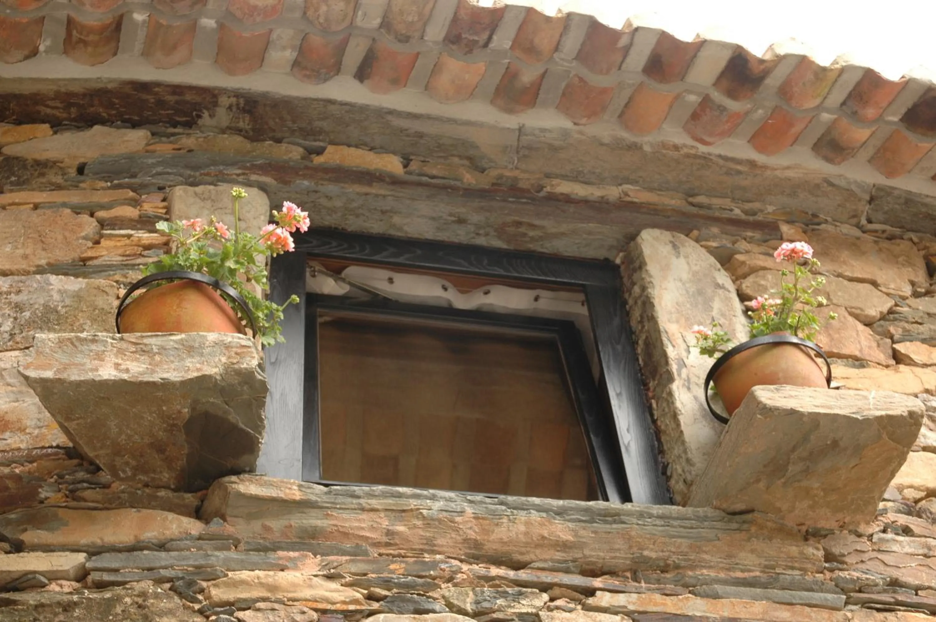 Facade/entrance in Casa do Neveiro