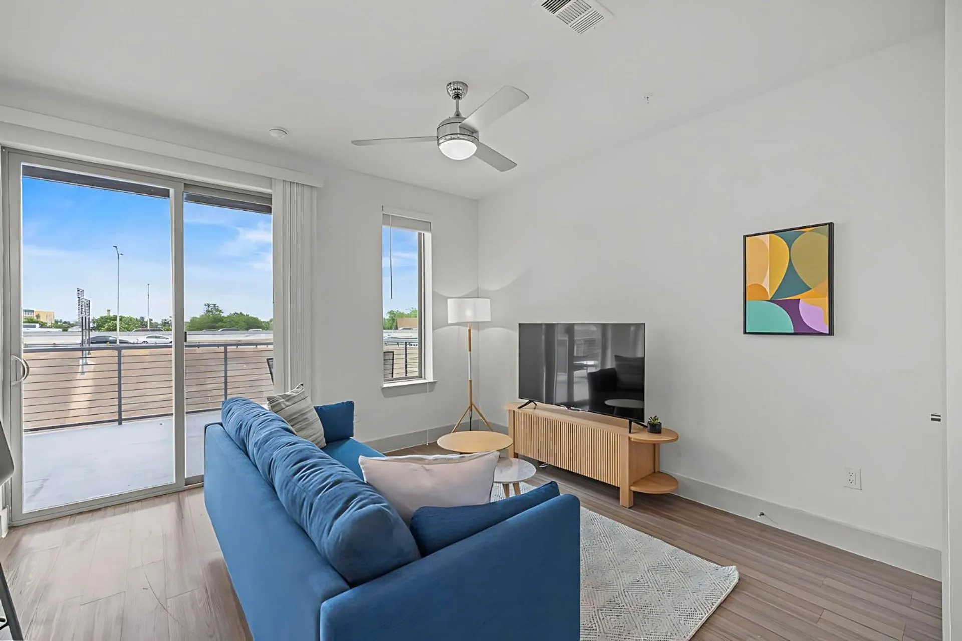 TV and multimedia in Placemakr Downtown Austin