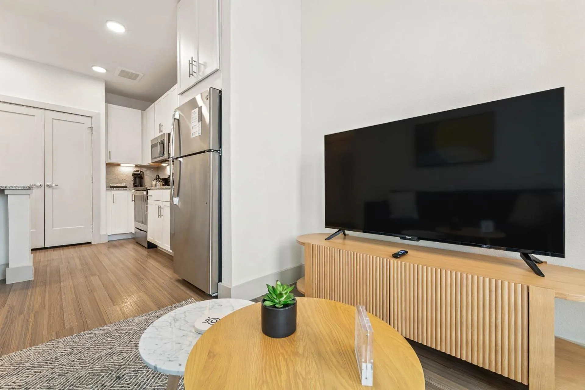 TV and multimedia in Placemakr Downtown Austin