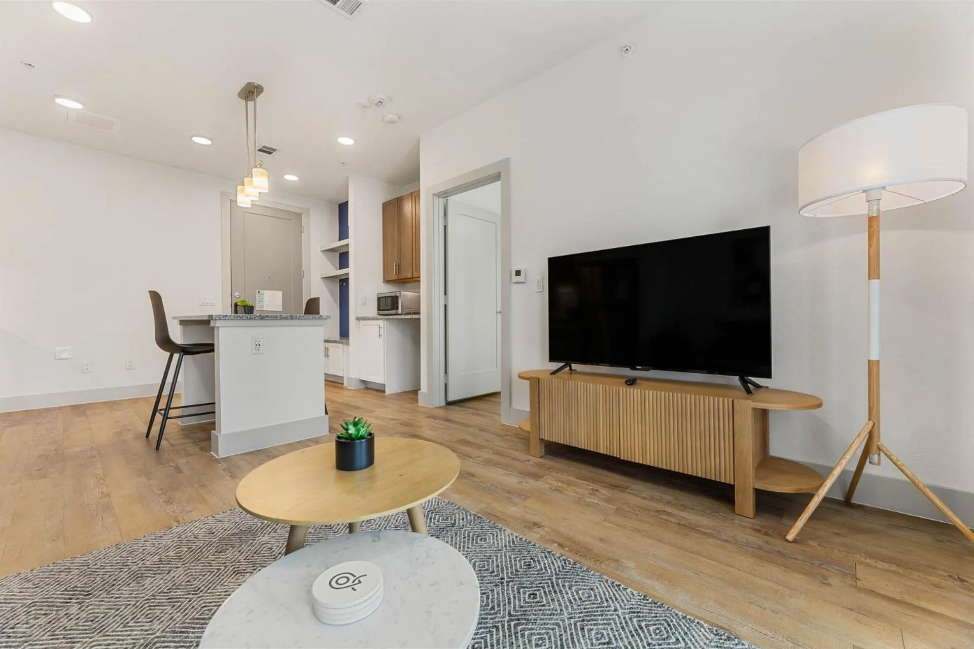 TV and multimedia in Placemakr Downtown Austin