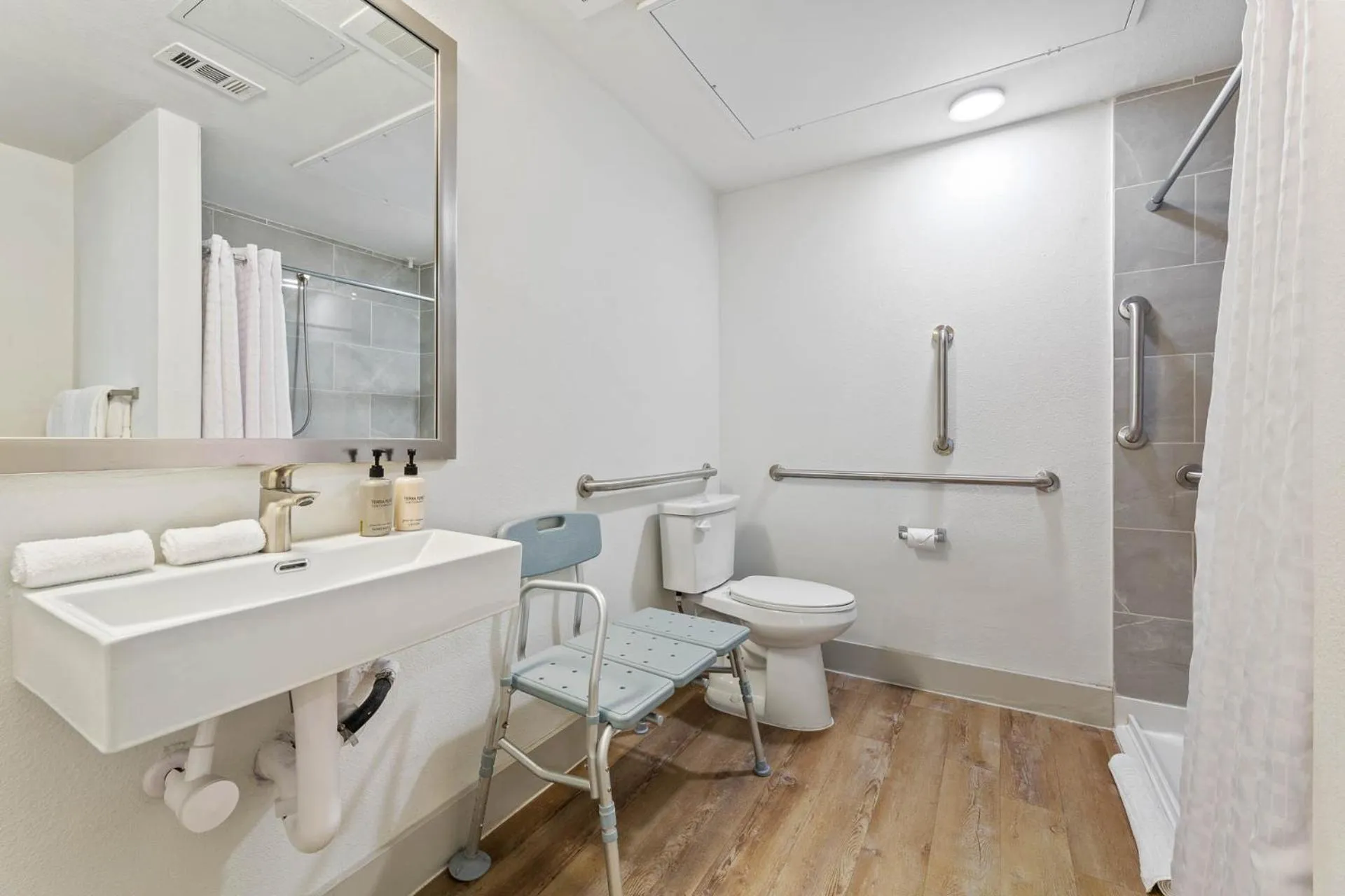 Bathroom in Placemakr Downtown Austin