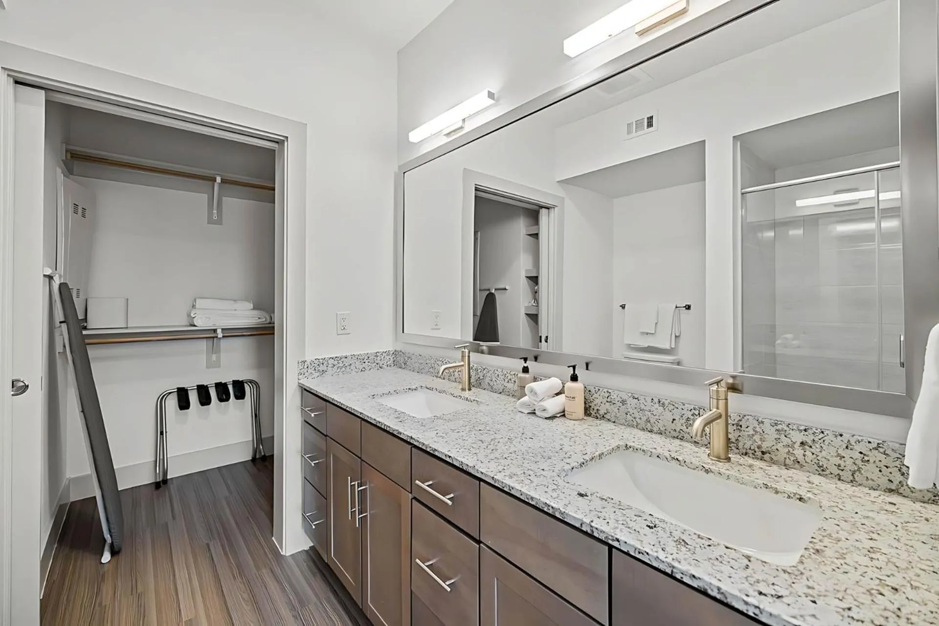 Bathroom in Placemakr Downtown Austin