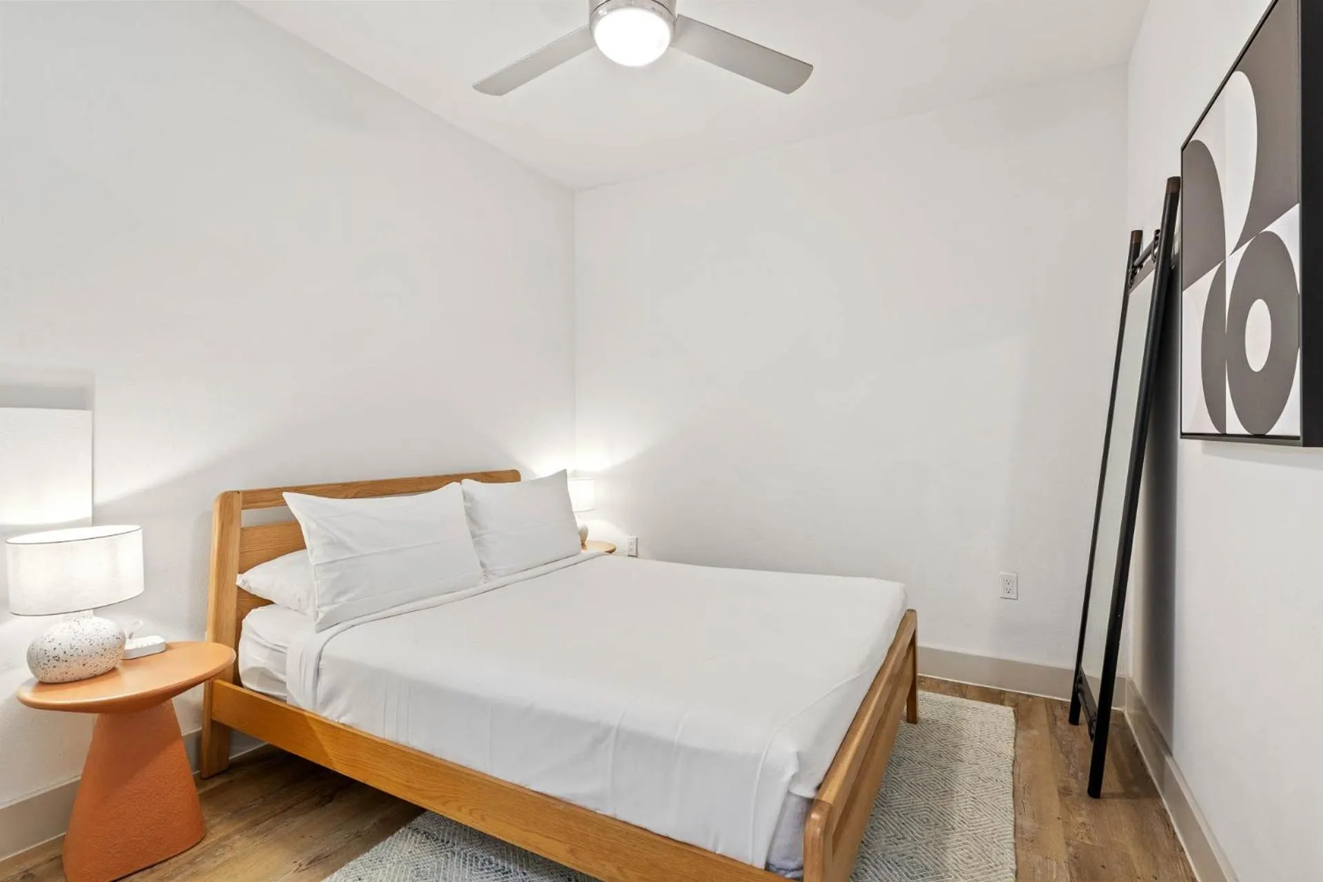 Bedroom, Bed in Placemakr Downtown Austin