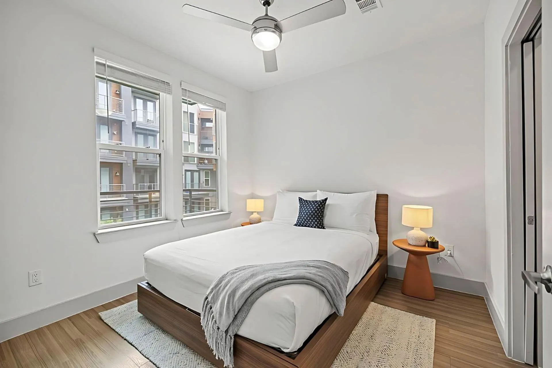 Bedroom, Bed in Placemakr Downtown Austin