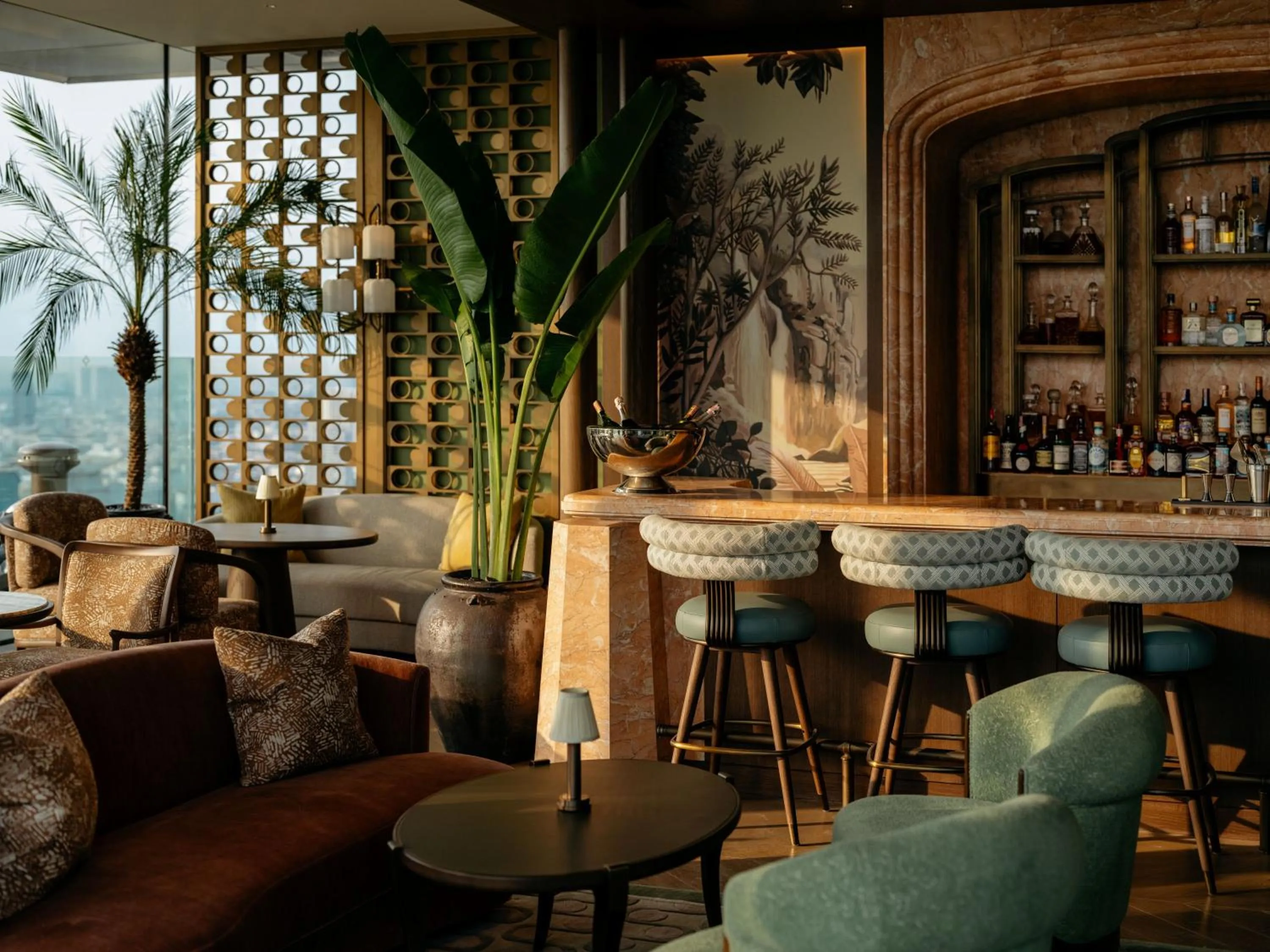 Lounge or bar in Dusit Thani Bangkok