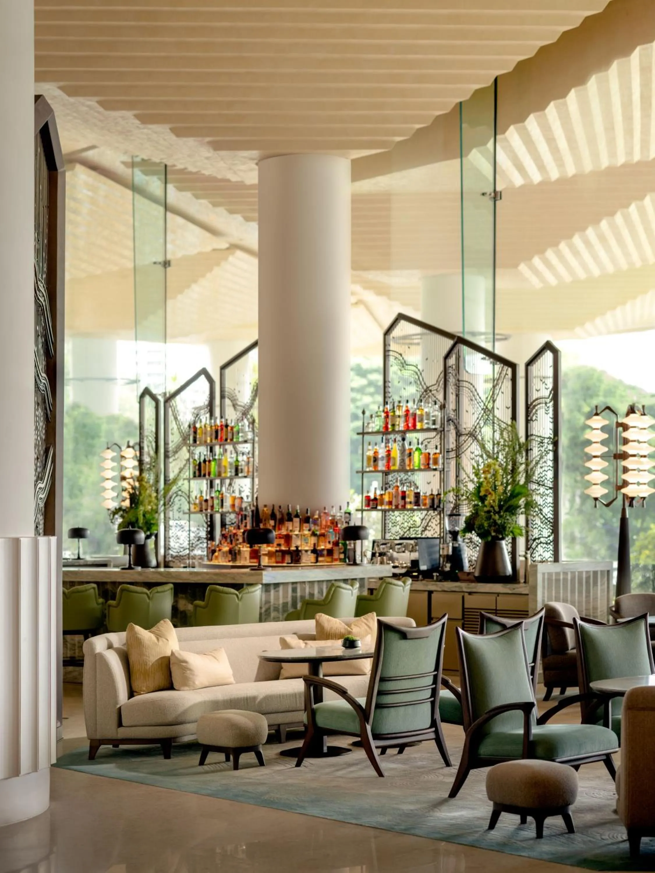 Lounge or bar in Dusit Thani Bangkok