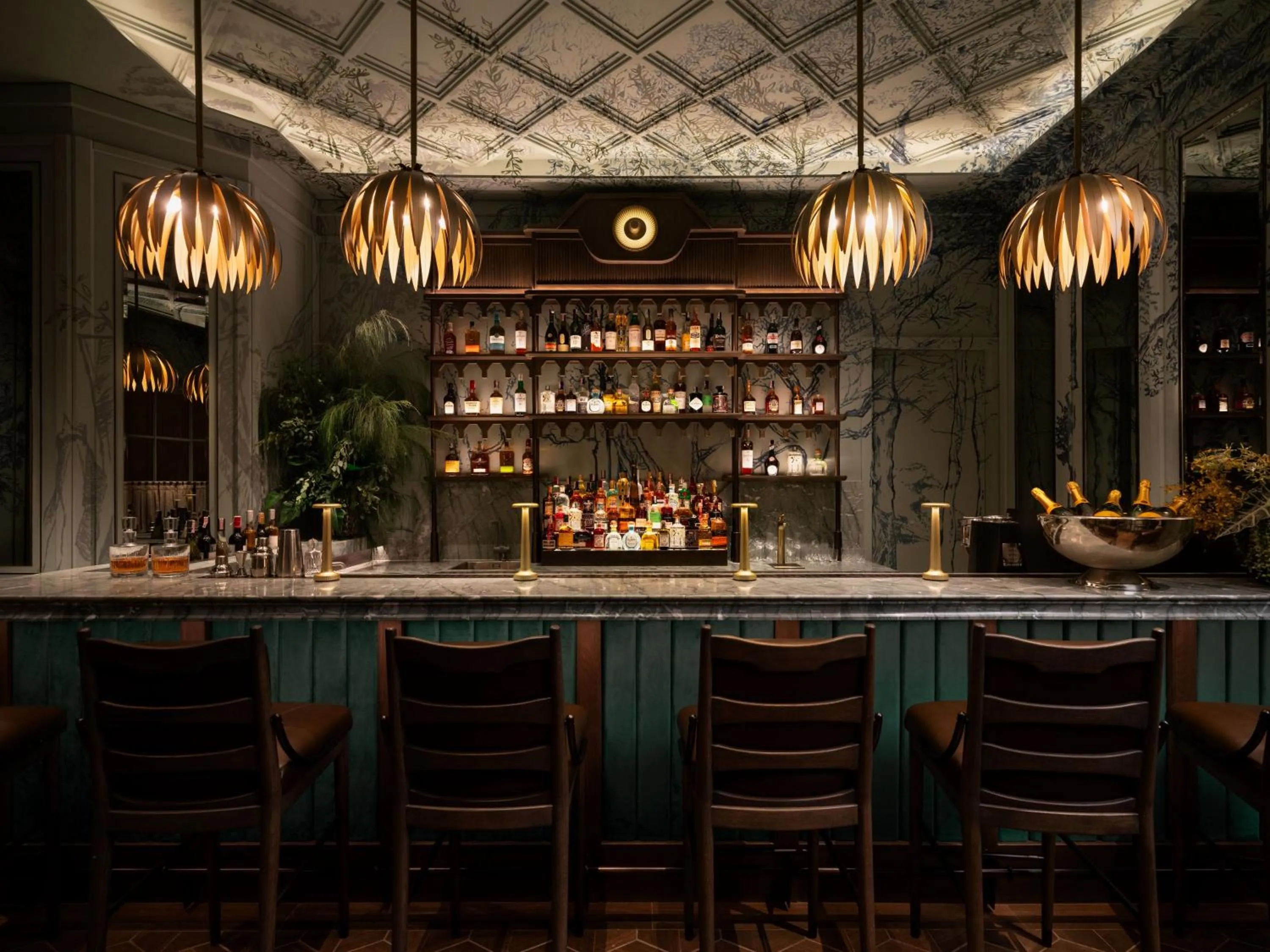 Lounge or bar in Dusit Thani Bangkok