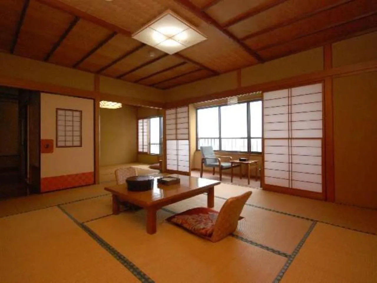 Photo of the whole room in AtamiOnsen Nagahamaen