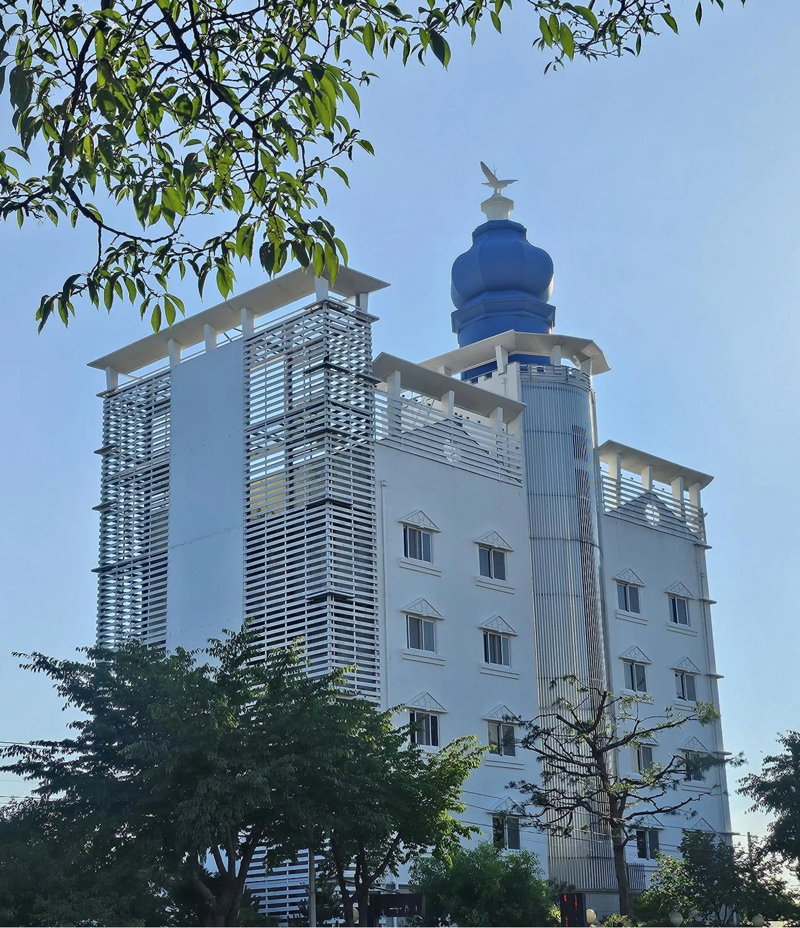 Facade/entrance in Yeoju Hightel