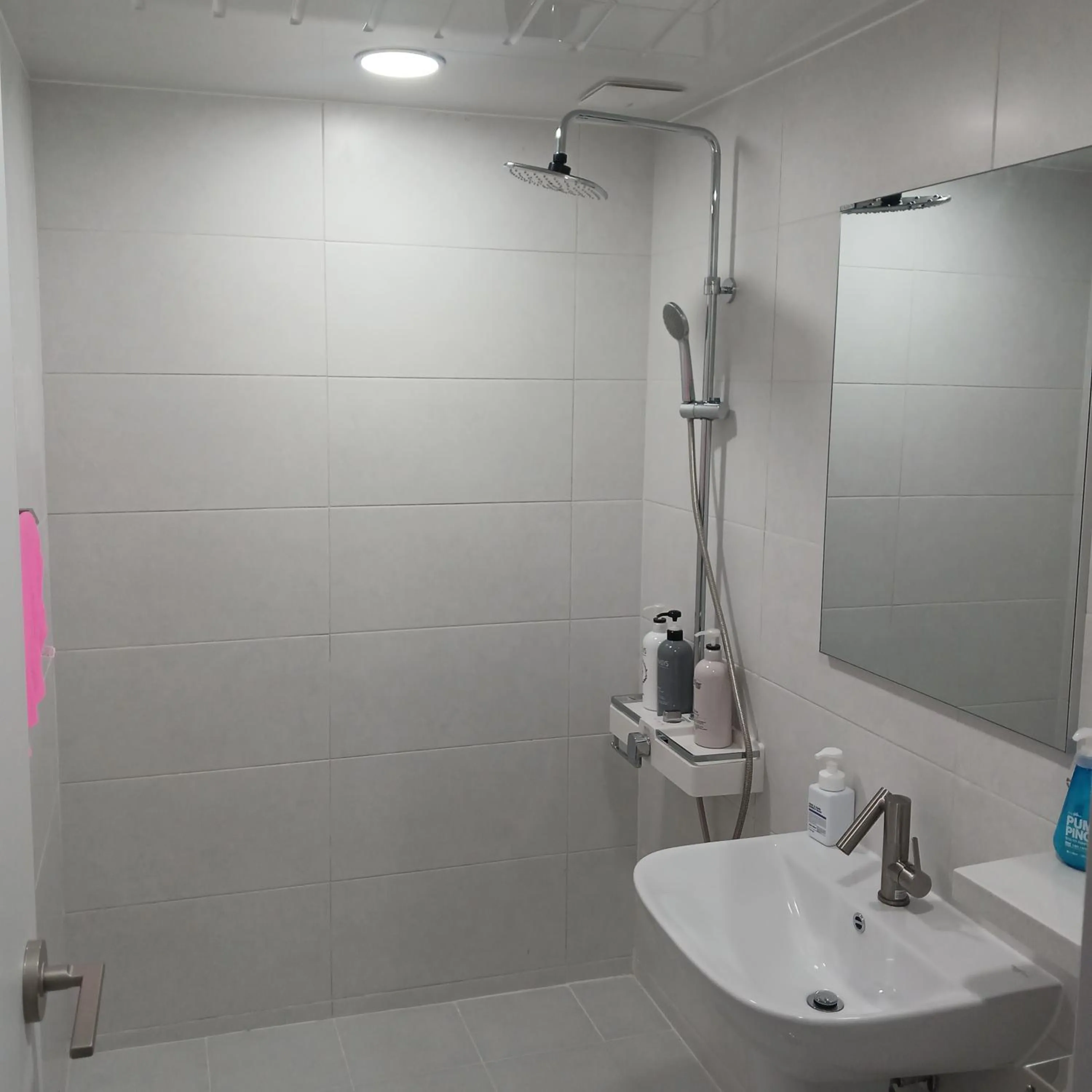 Shower in Yeoju Hightel