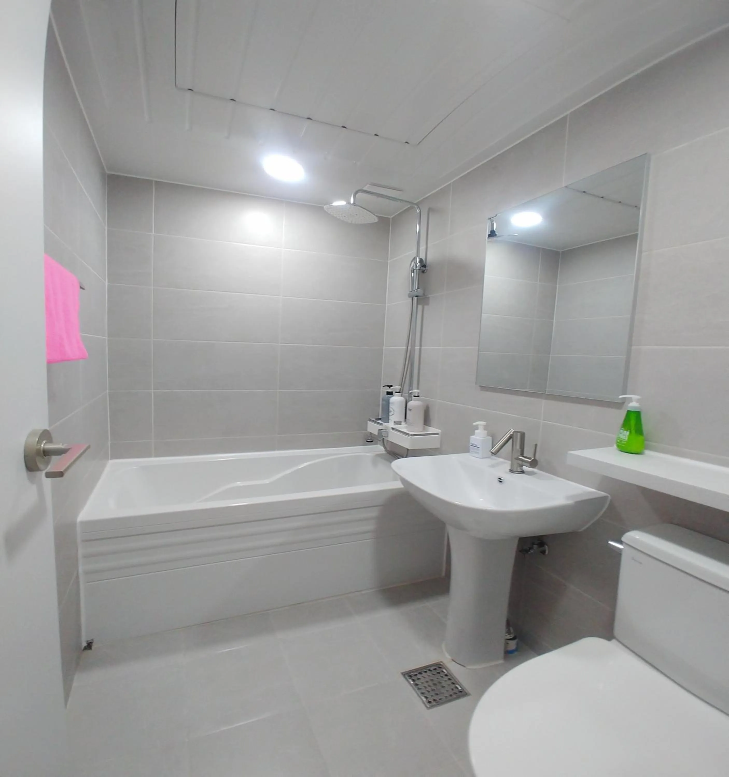 Shower in Yeoju Hightel