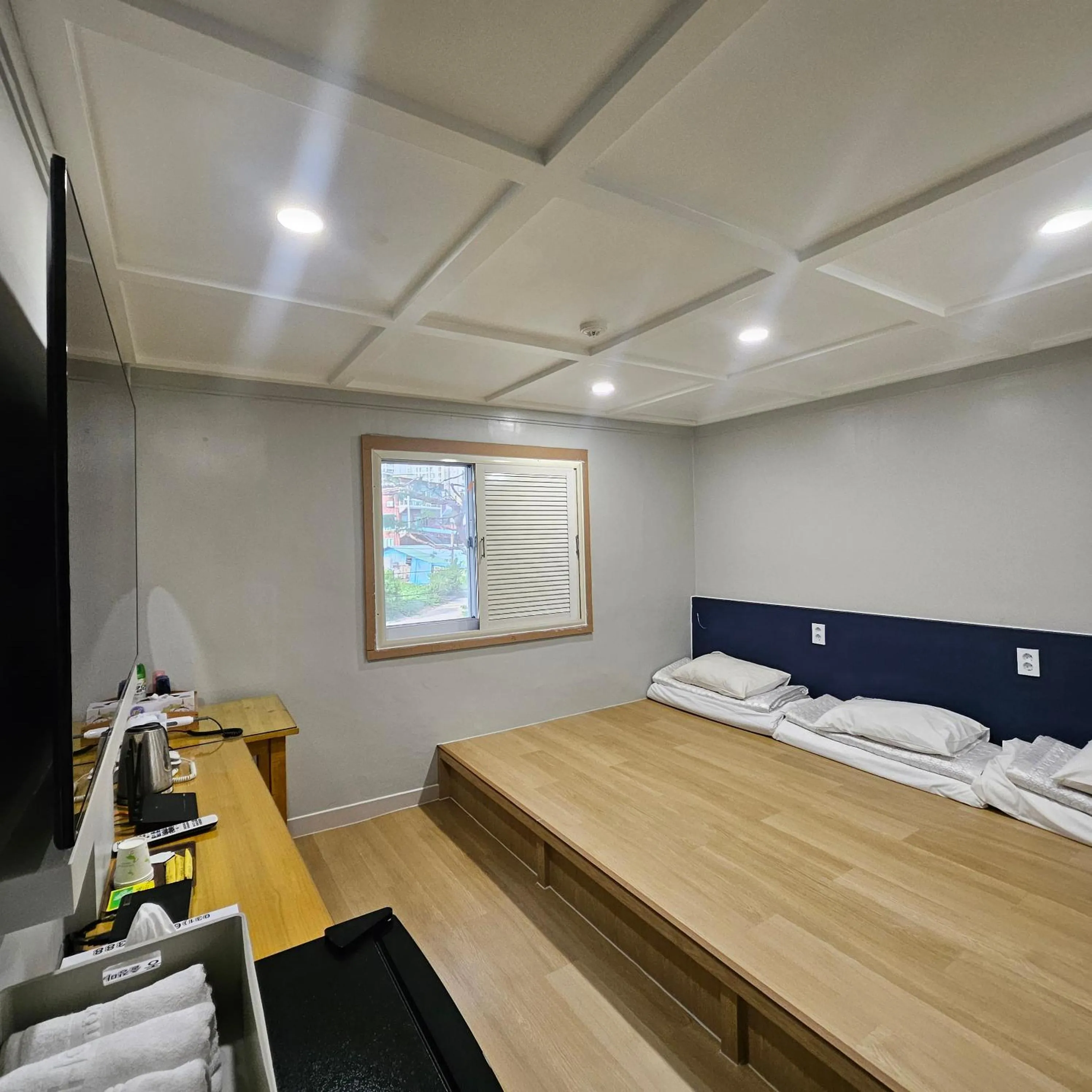 Photo of the whole room, Bed in Yeoju Hightel