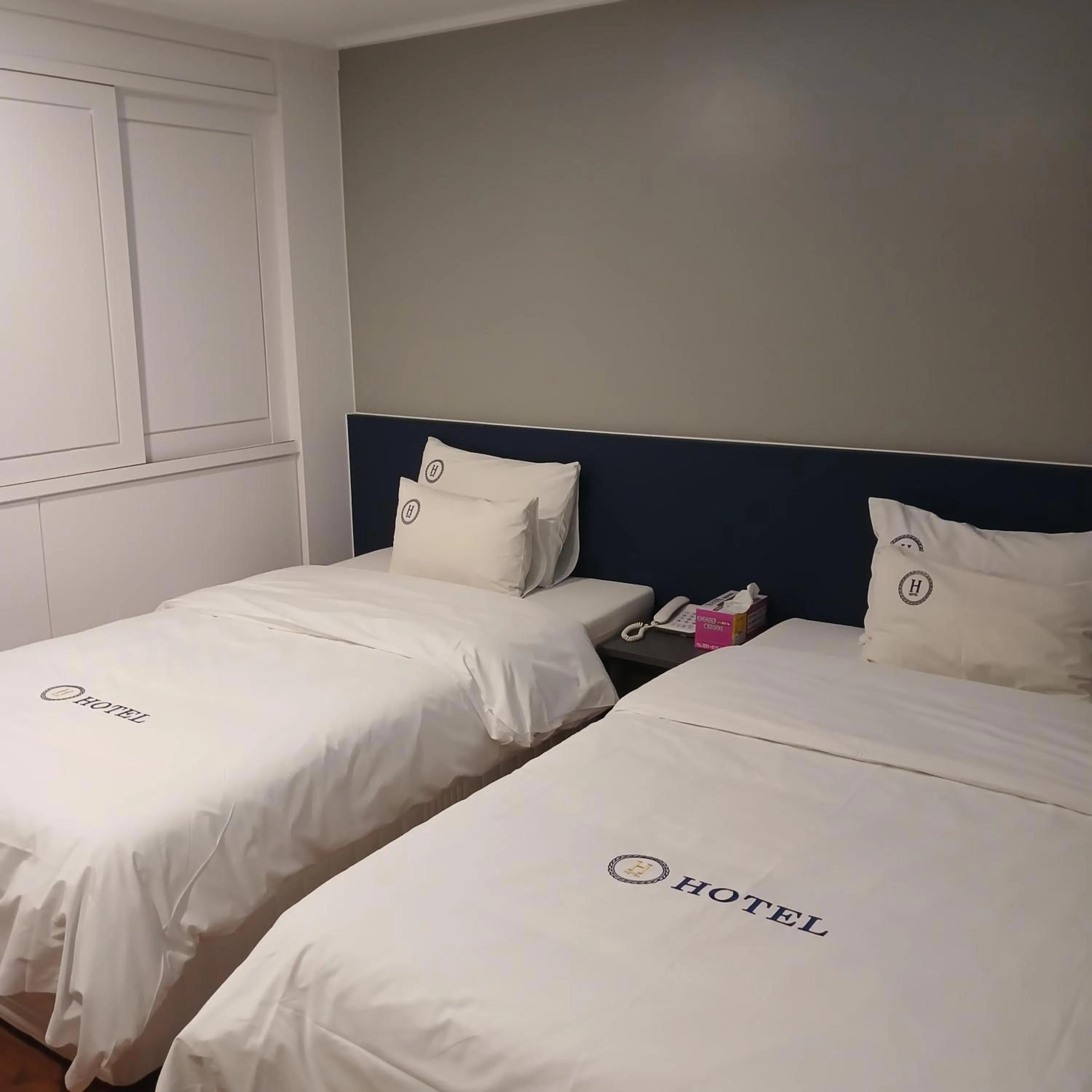 Bed in Yeoju Hightel