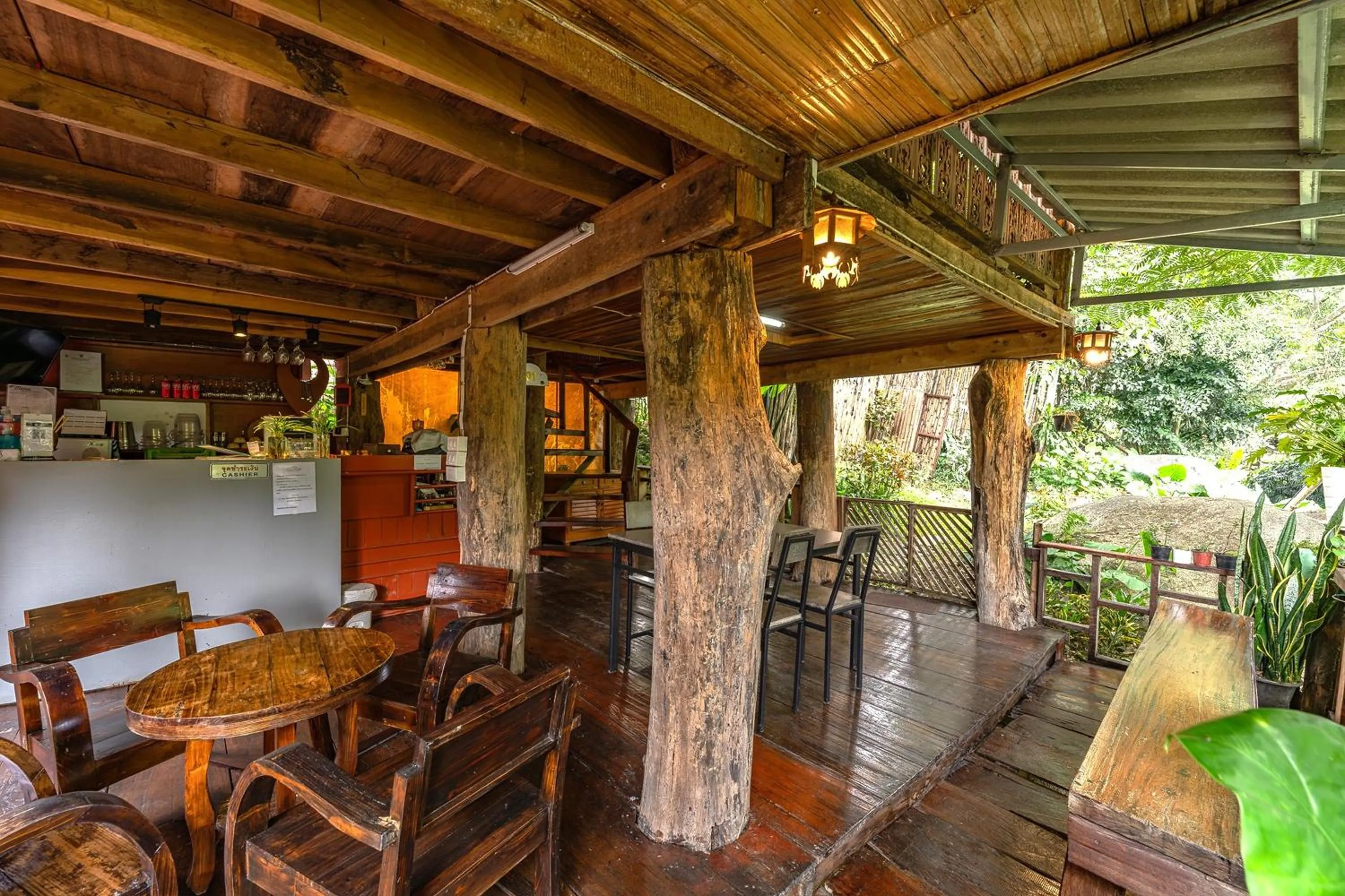 Area and facilities in Monruamsuk Homestay Cafe and Bistro