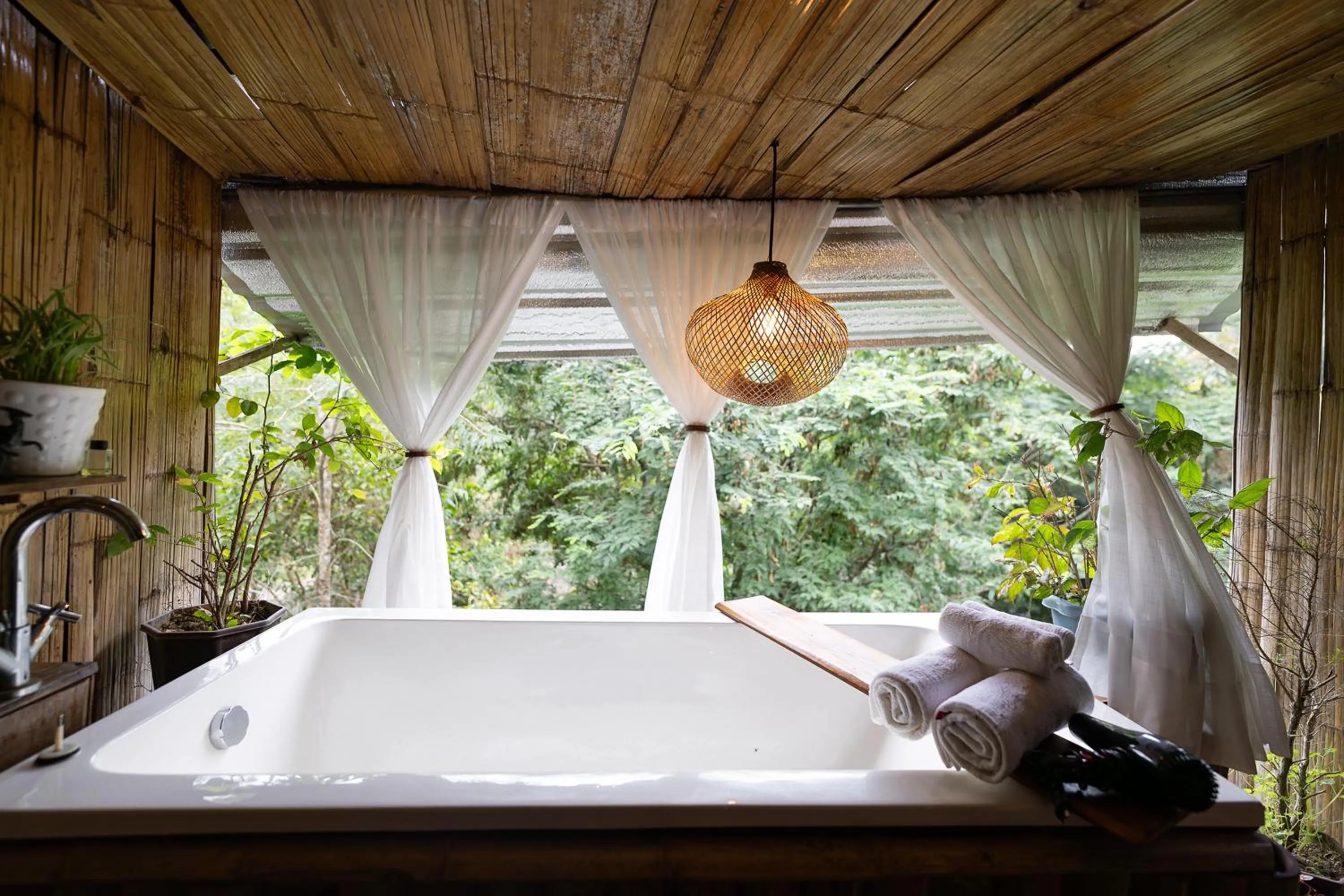 Area and facilities in Monruamsuk Homestay Cafe and Bistro