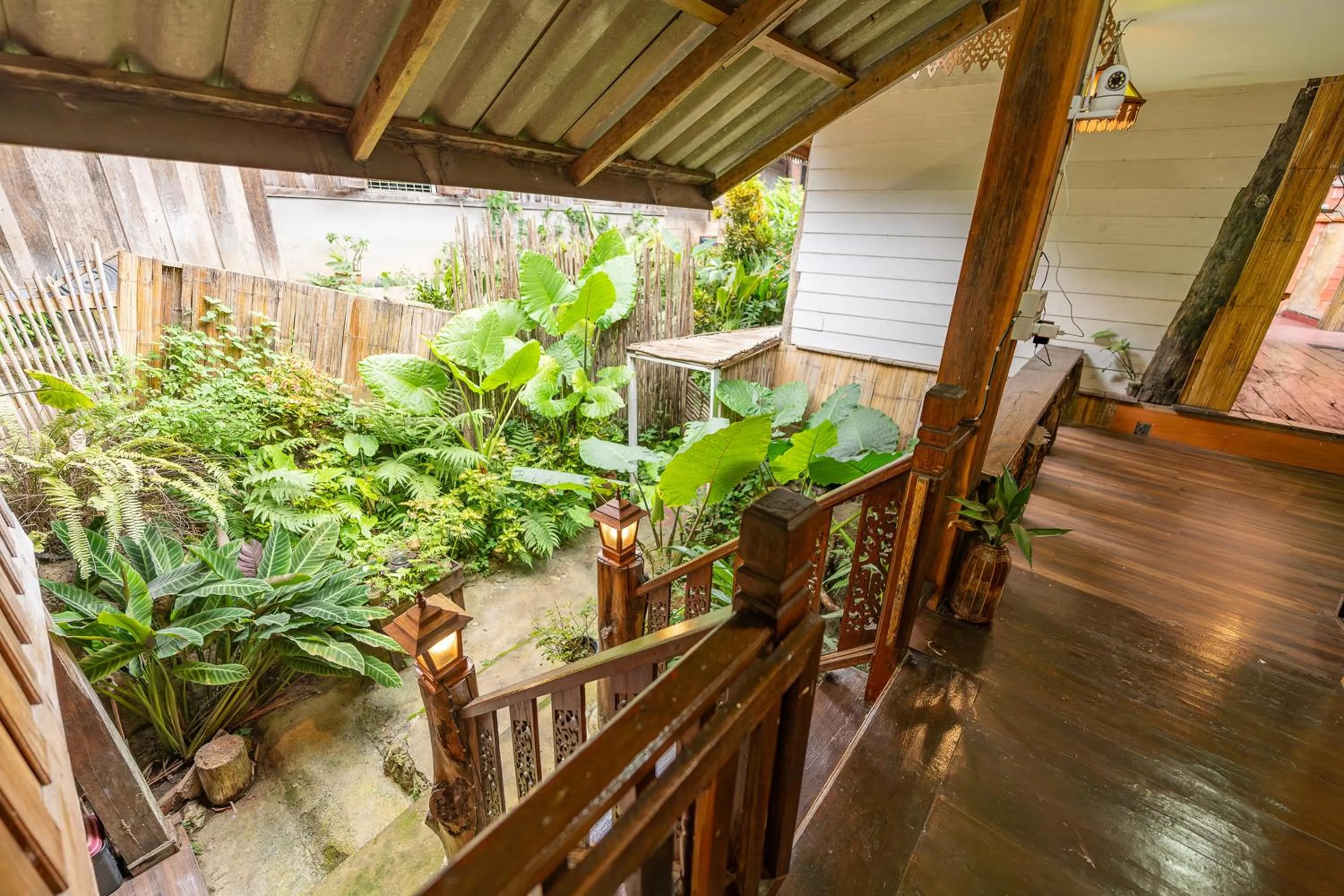 Property building in Monruamsuk Homestay Cafe and Bistro