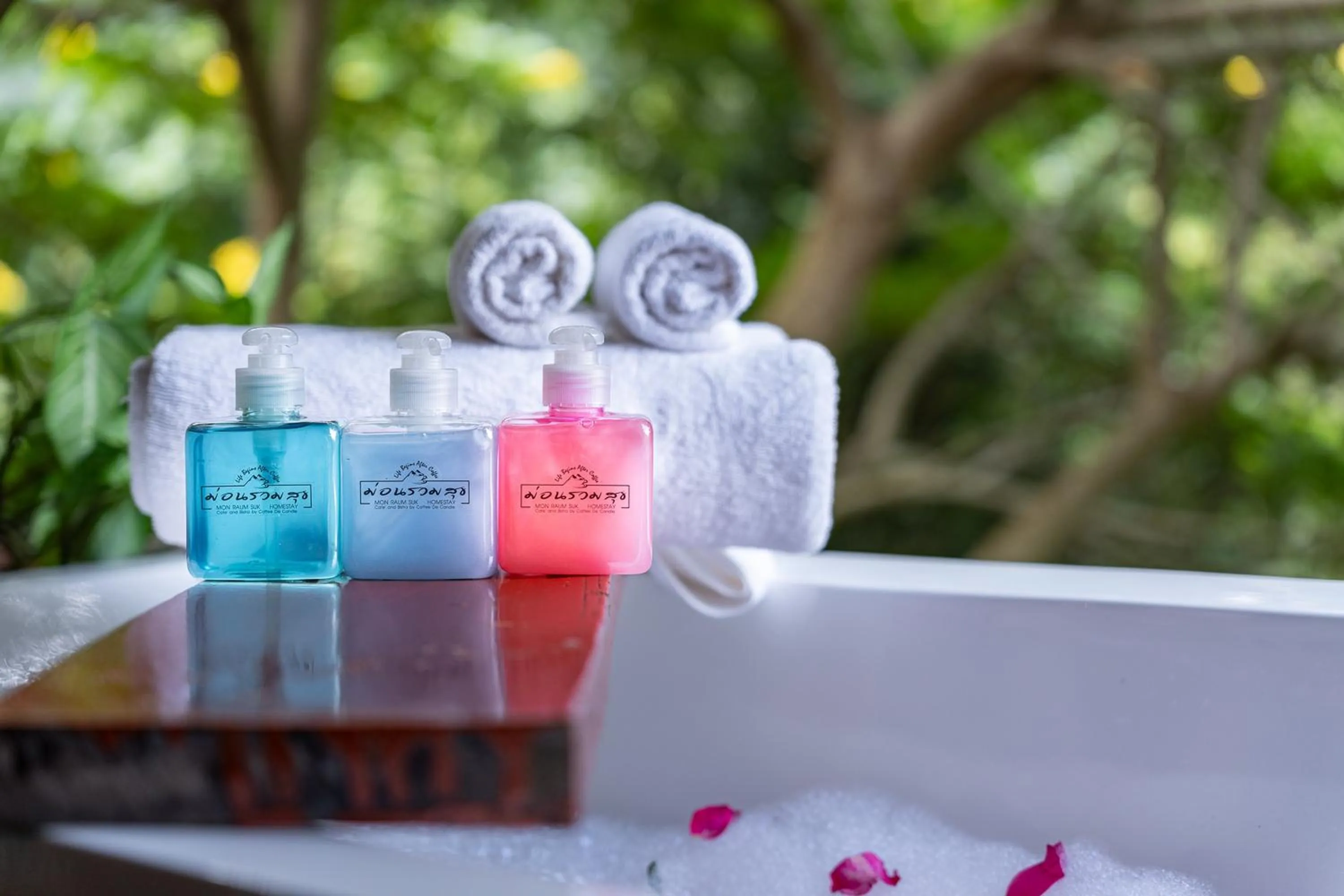 Area and facilities in Monruamsuk Homestay Cafe and Bistro