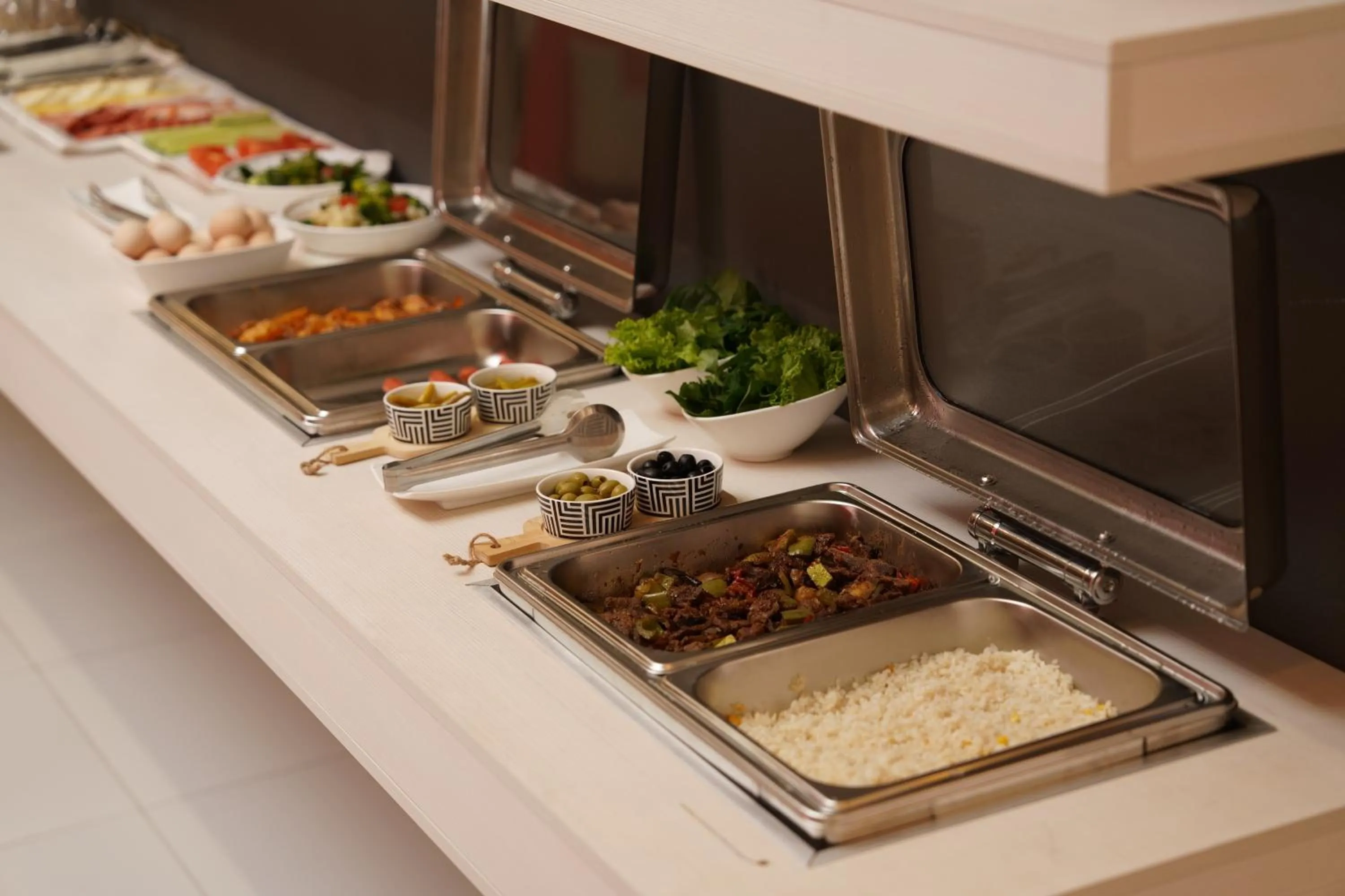 Breakfast in Duo Hotel by Futuro