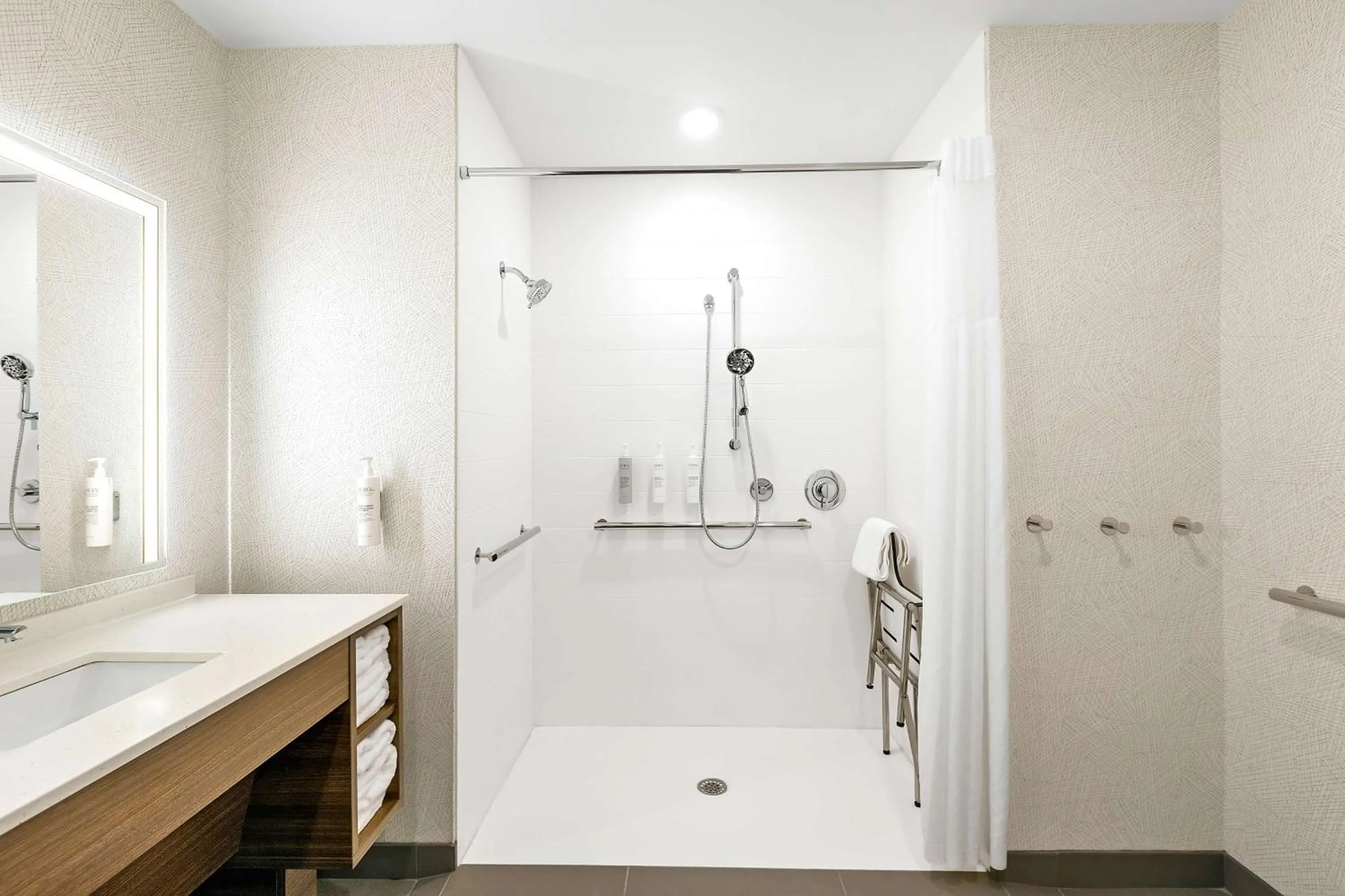 Bathroom in Home2 Suites By Hilton Hendersonville