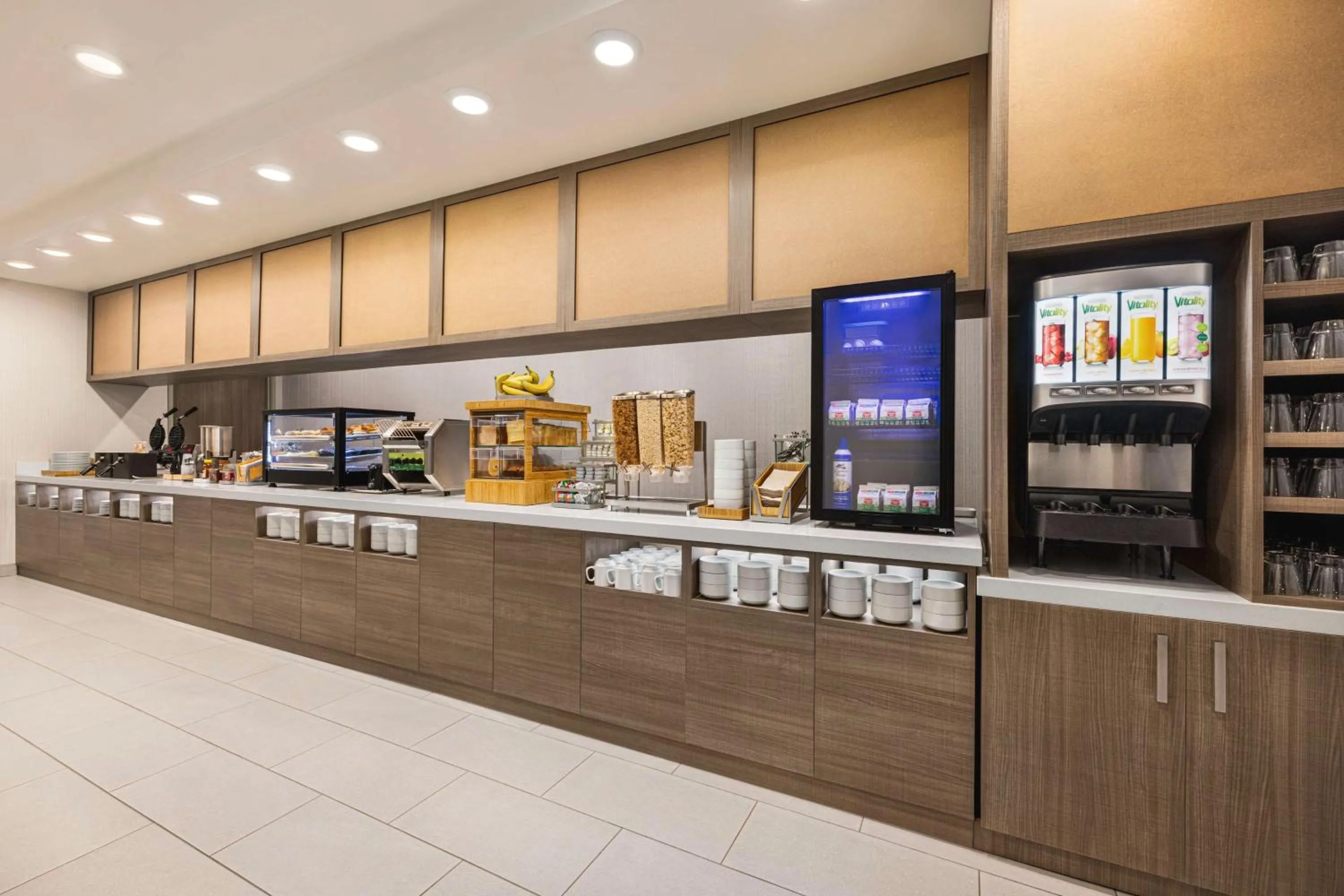 Breakfast in Home2 Suites Livingston Yellowstone