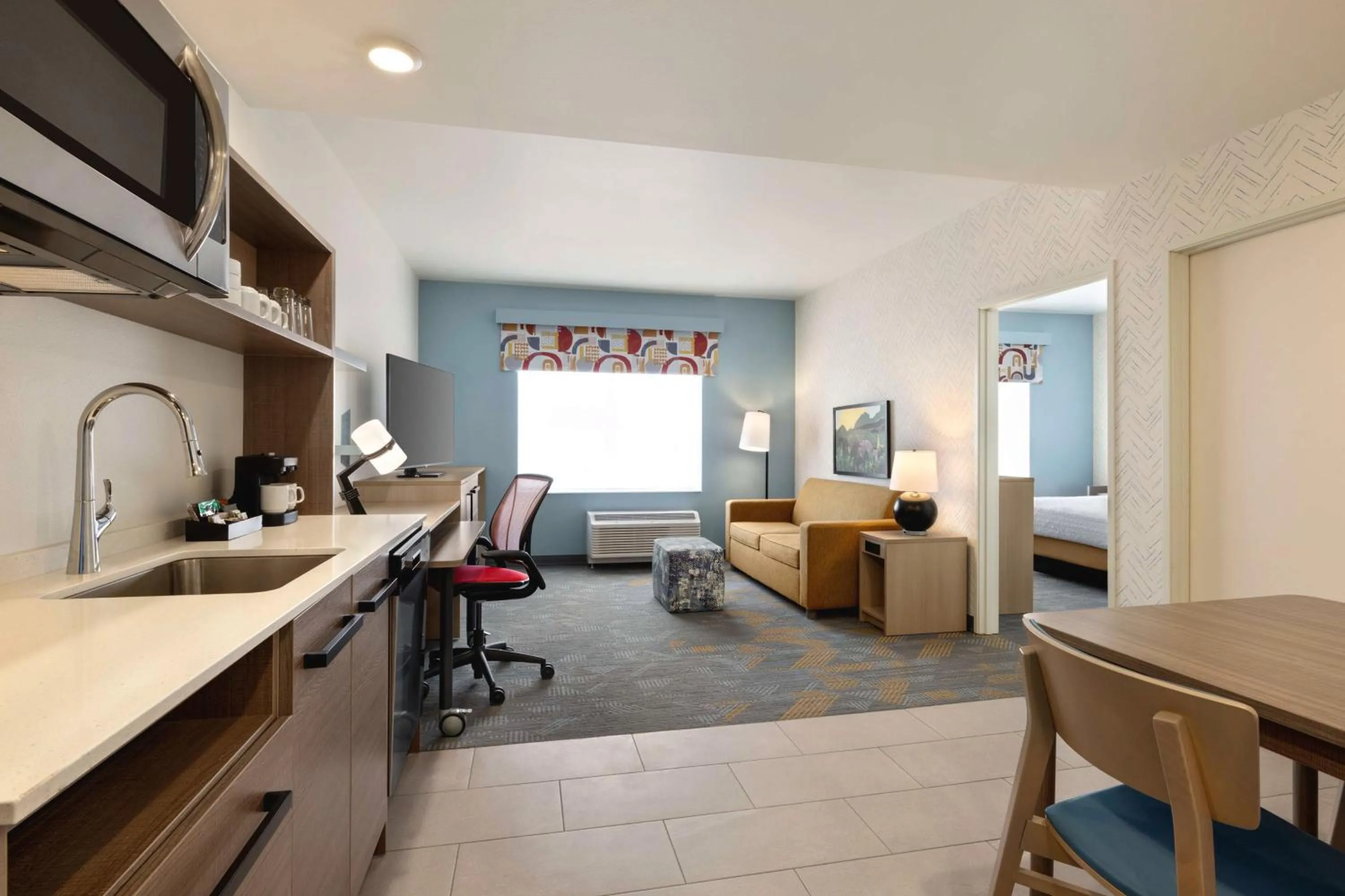 Kitchen or kitchenette in Home2 Suites Livingston Yellowstone