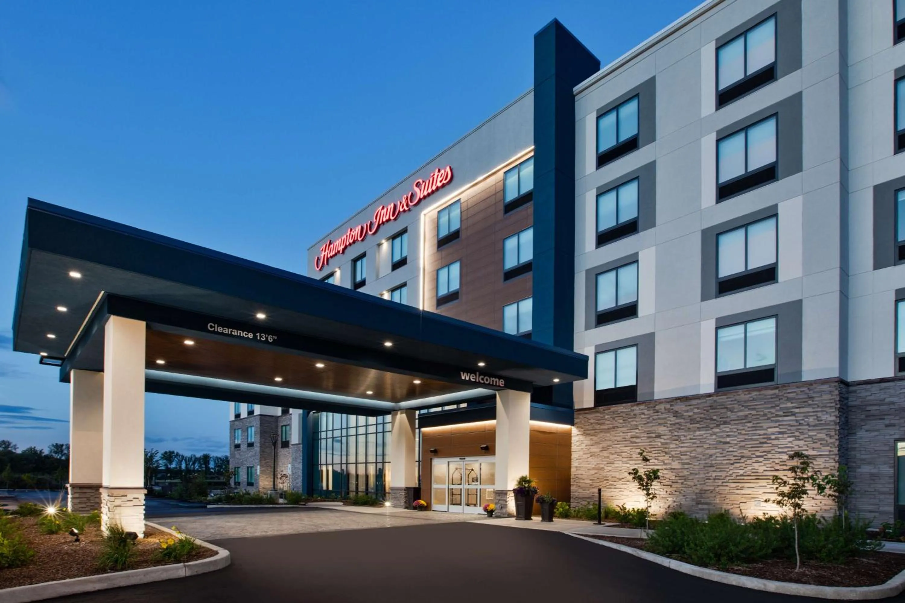 Property building in Hampton Inn & Suites By Hilton Indianapolis South Greenwood