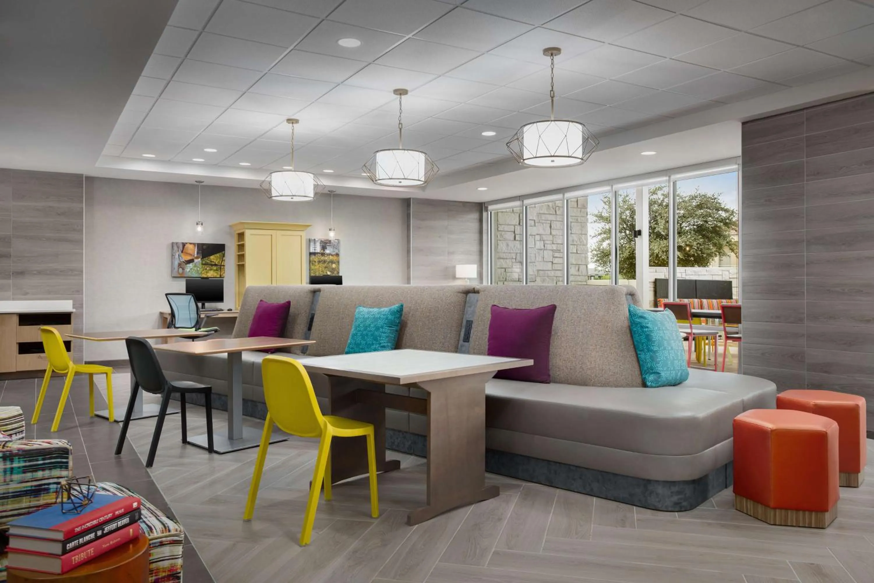 Lobby or reception in Home2 Suites By Hilton Laredo North