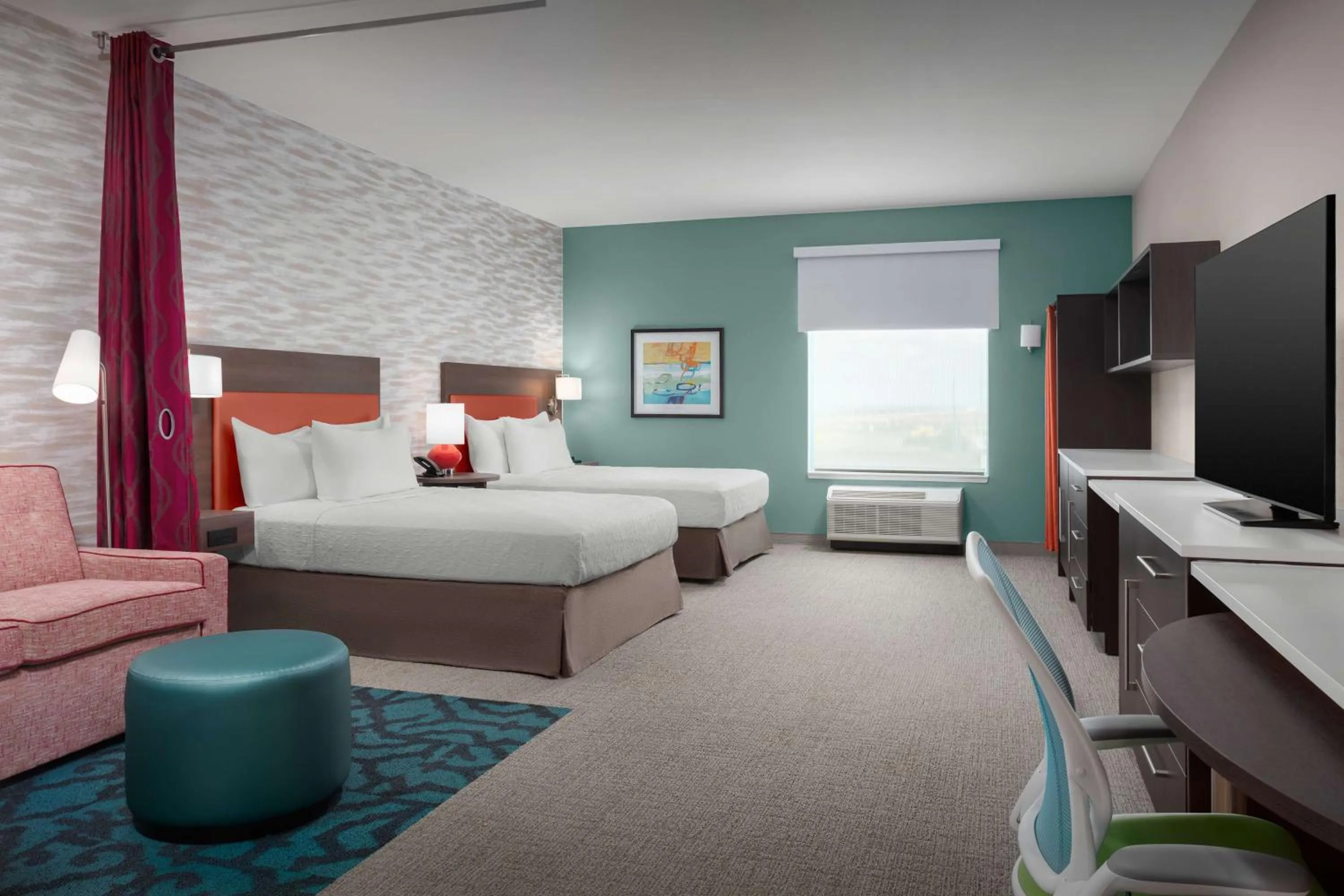 Bed in Home2 Suites By Hilton Laredo North