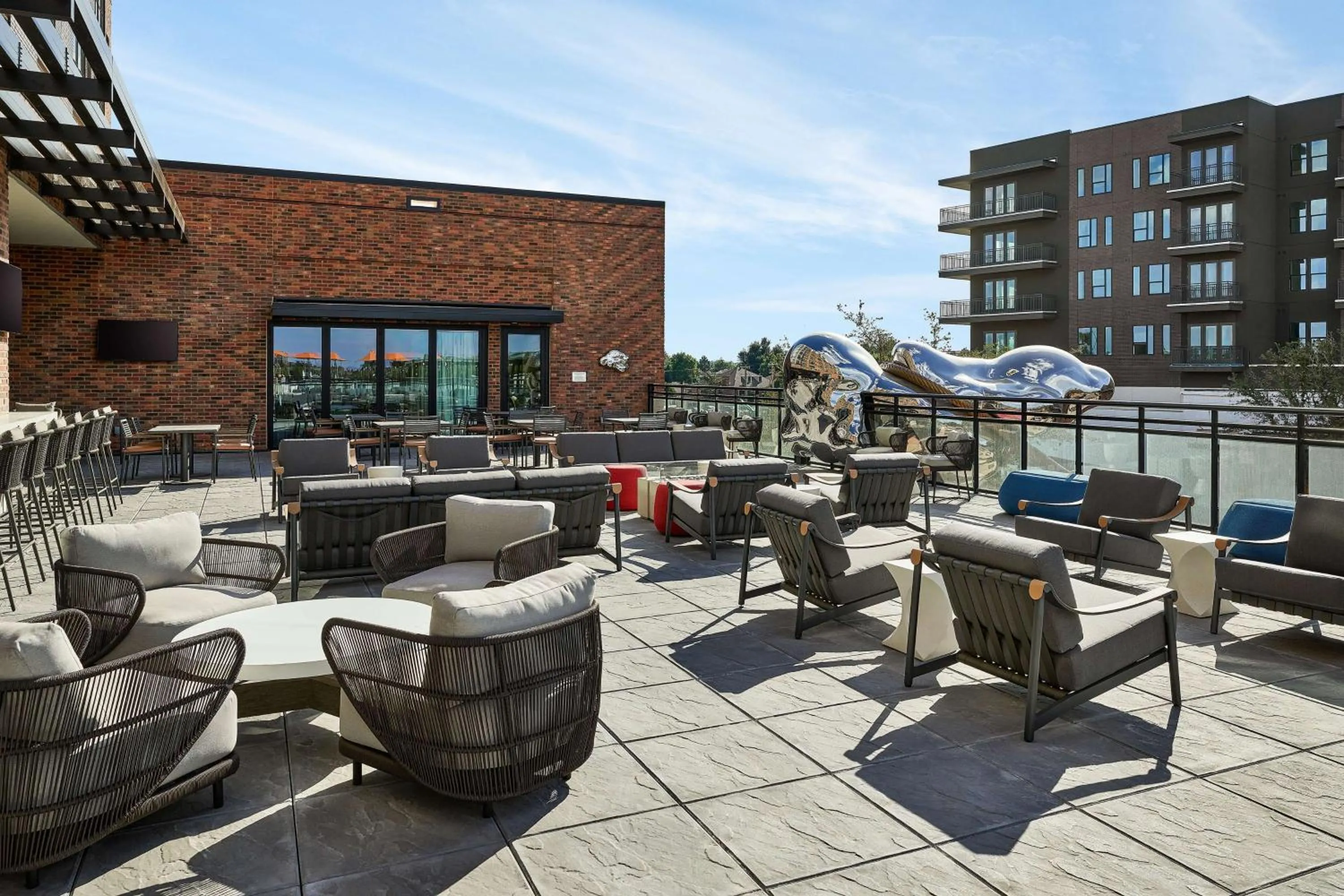 Restaurant/places to eat in Lively Hotel On Oak Oklahoma City, Tapestry By Hilton