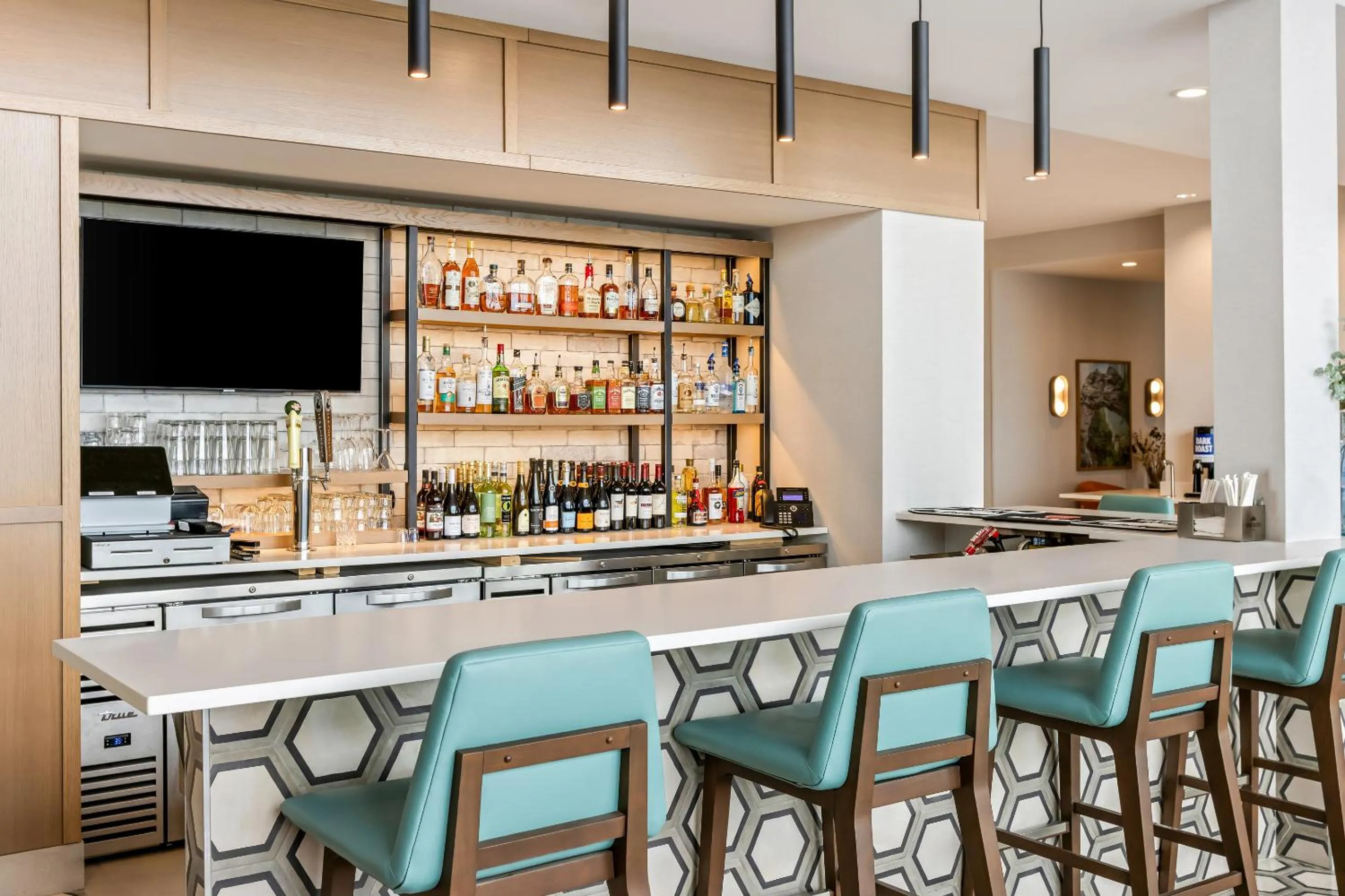 Lounge or bar in Hampton Inn St Ignace Lakefront Mackinac