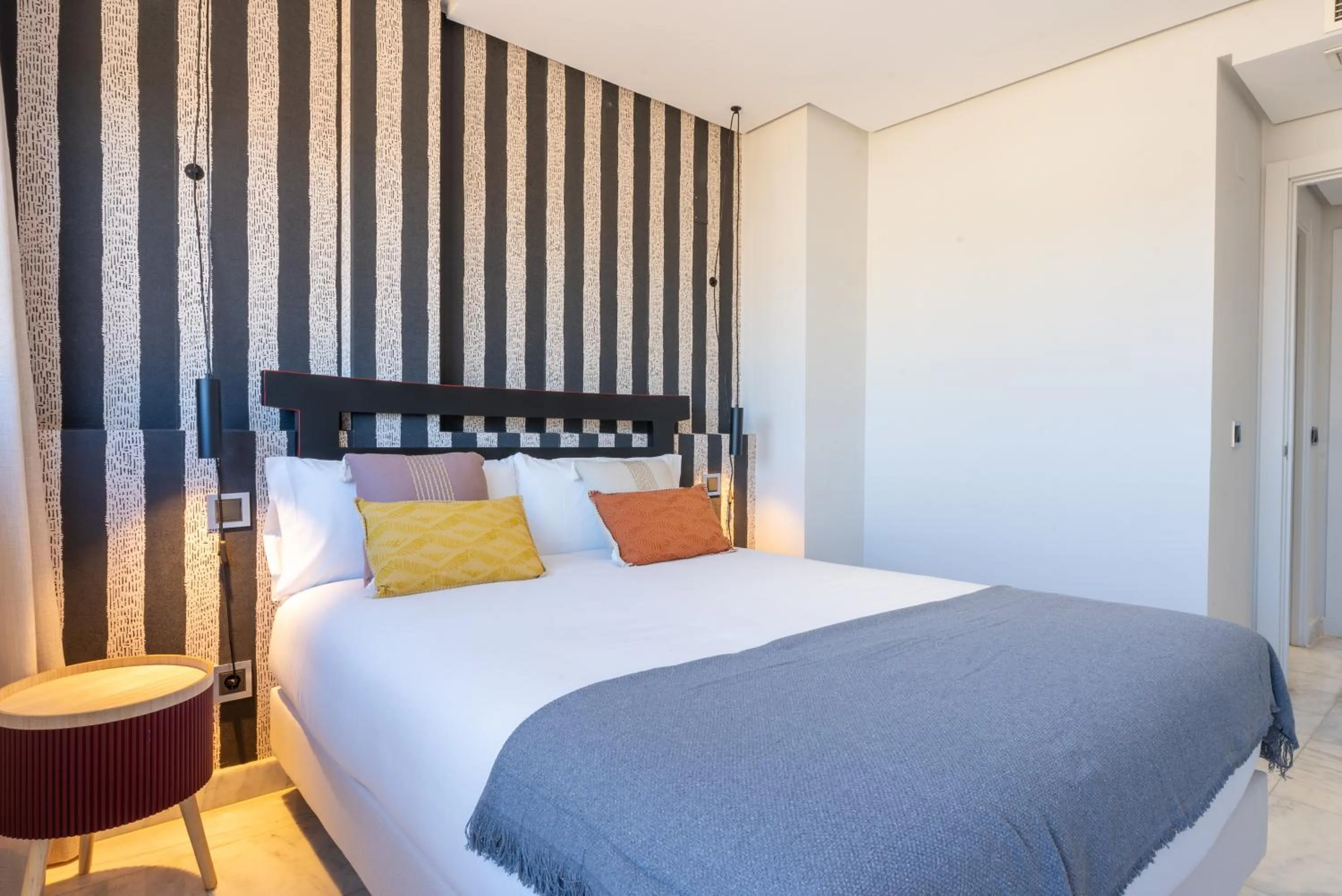 Bed in Smartr Madrid Las Ventas