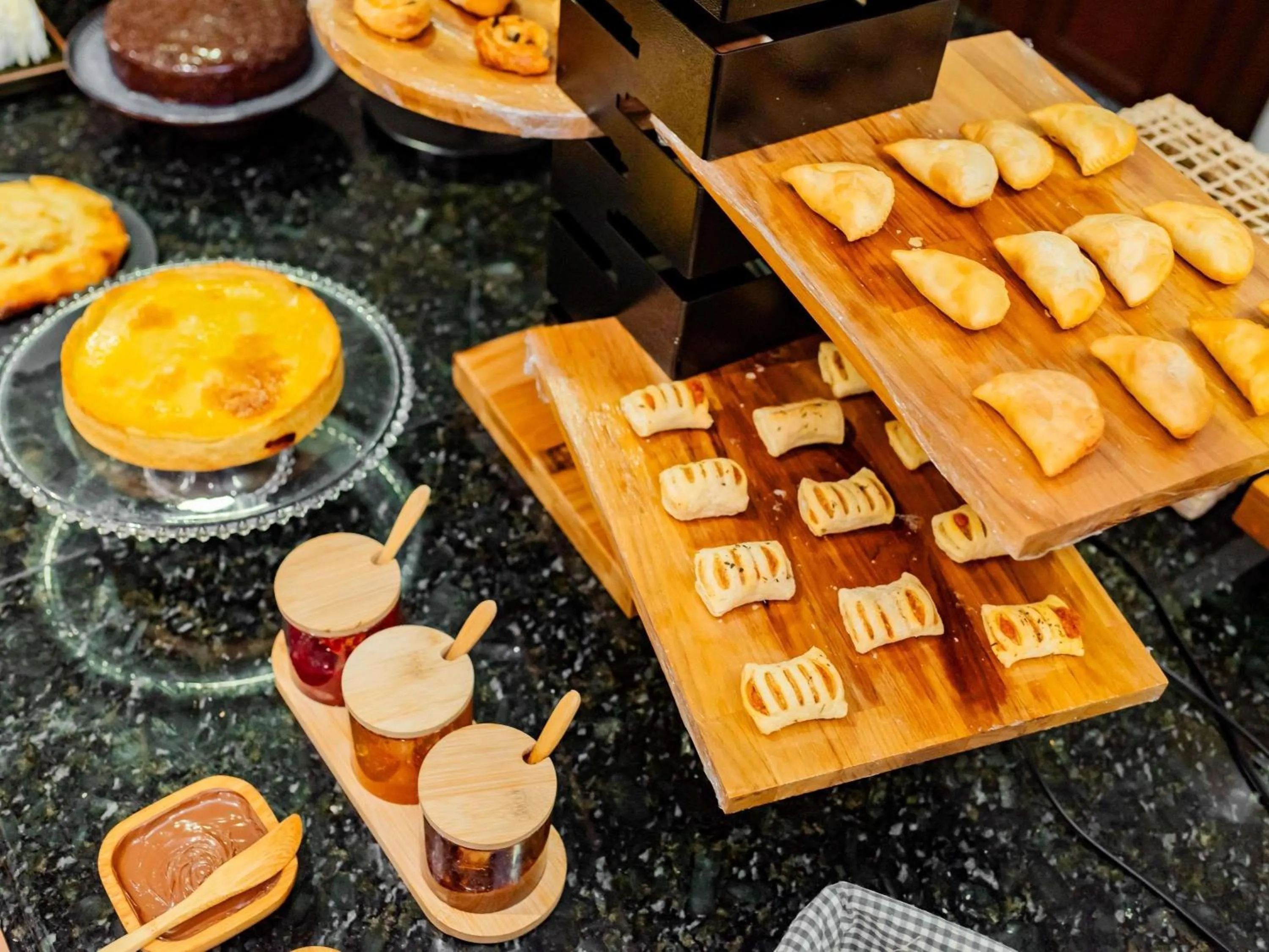 Breakfast in Mercure Jaragua do Sul