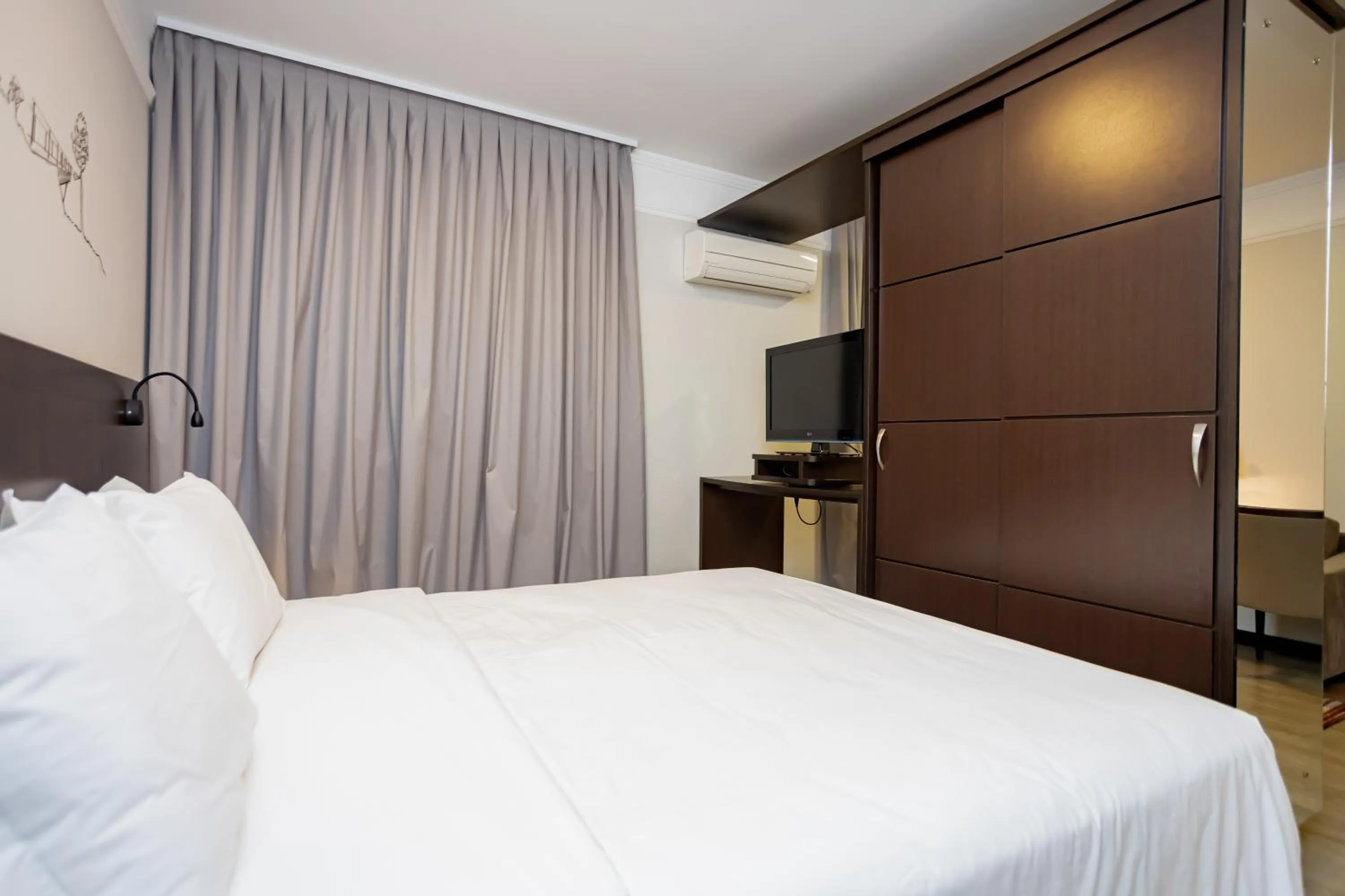 Bed in Mercure Jaragua do Sul