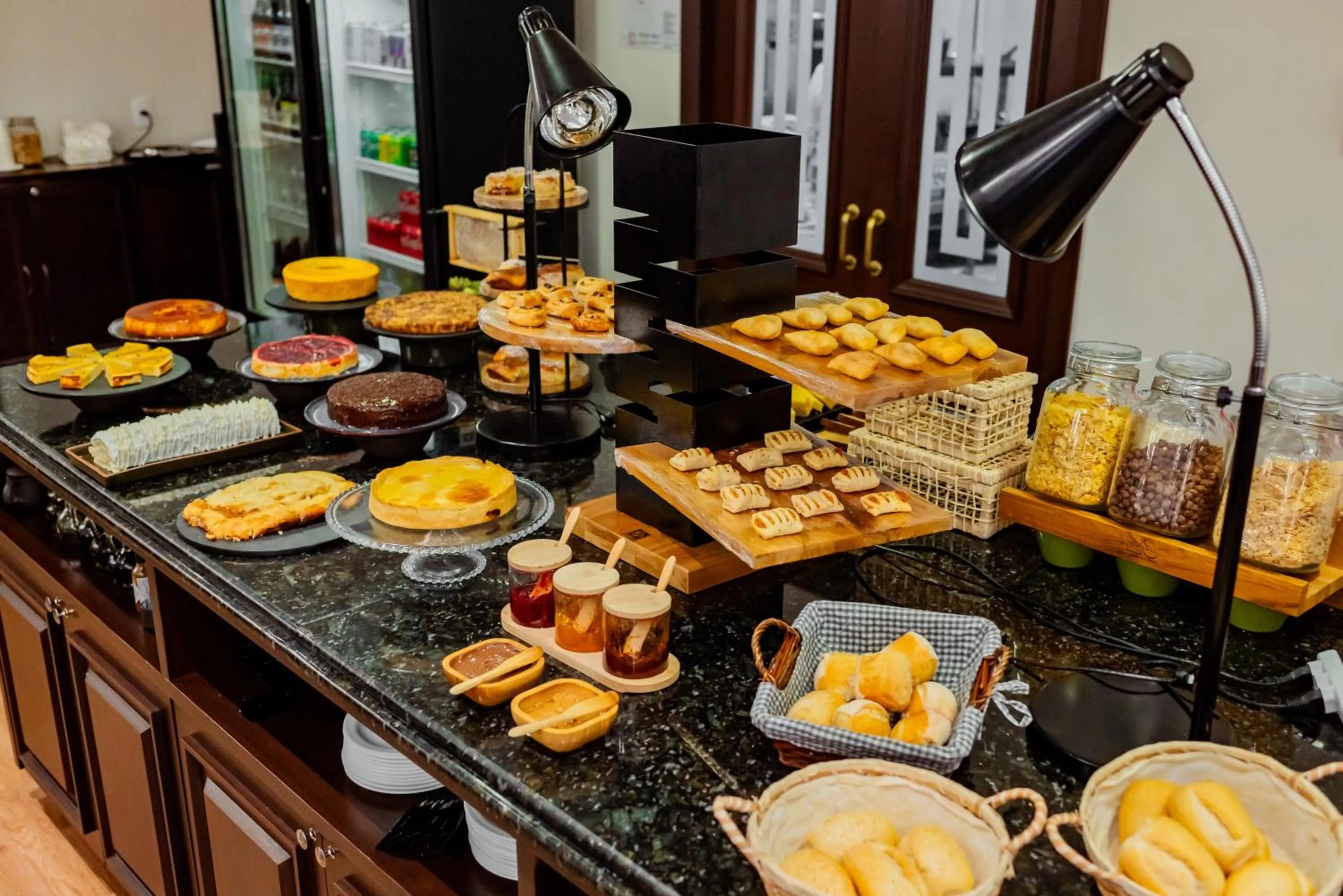 Continental breakfast in Mercure Jaragua do Sul