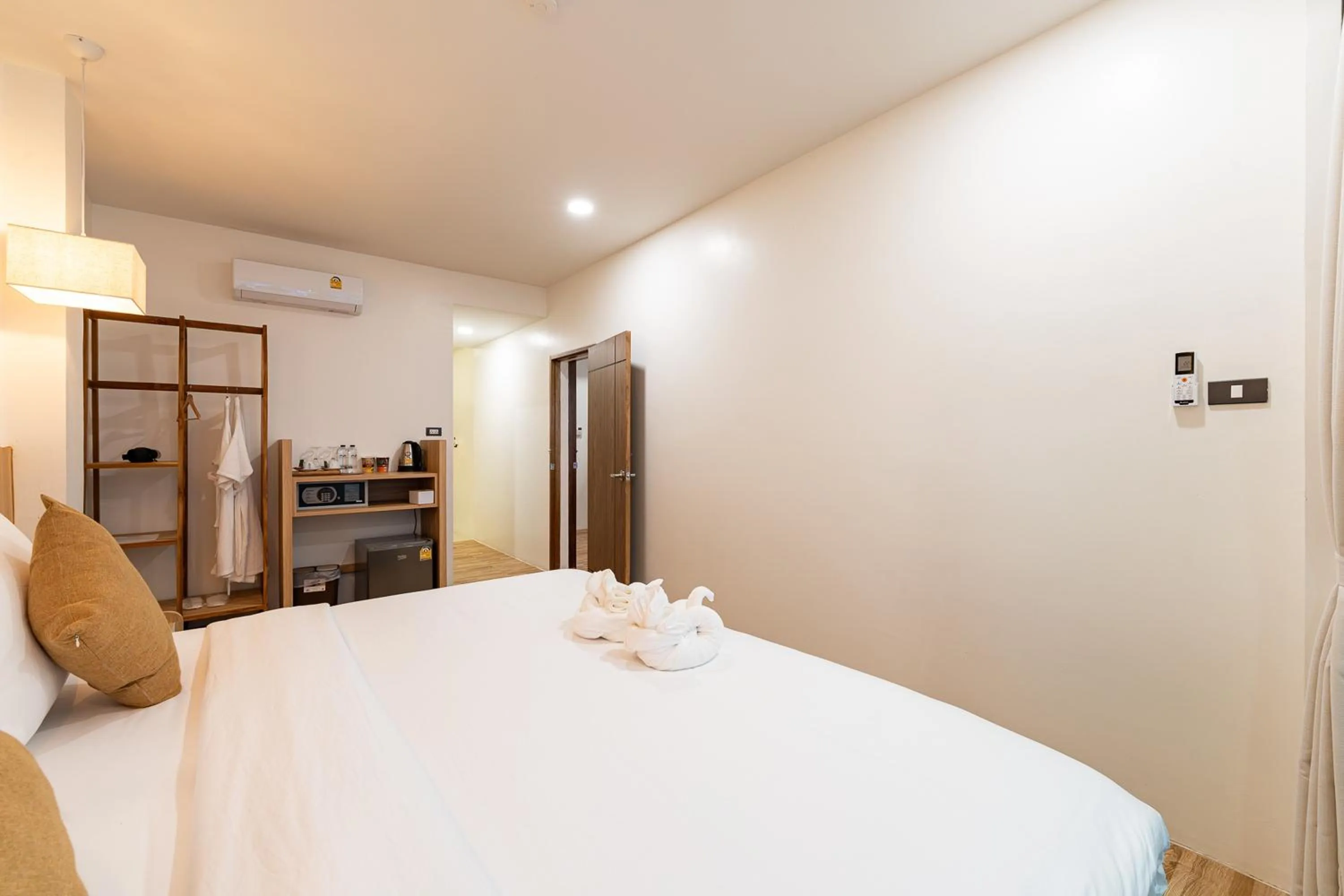 Bed in Inthada At Mae Kampong