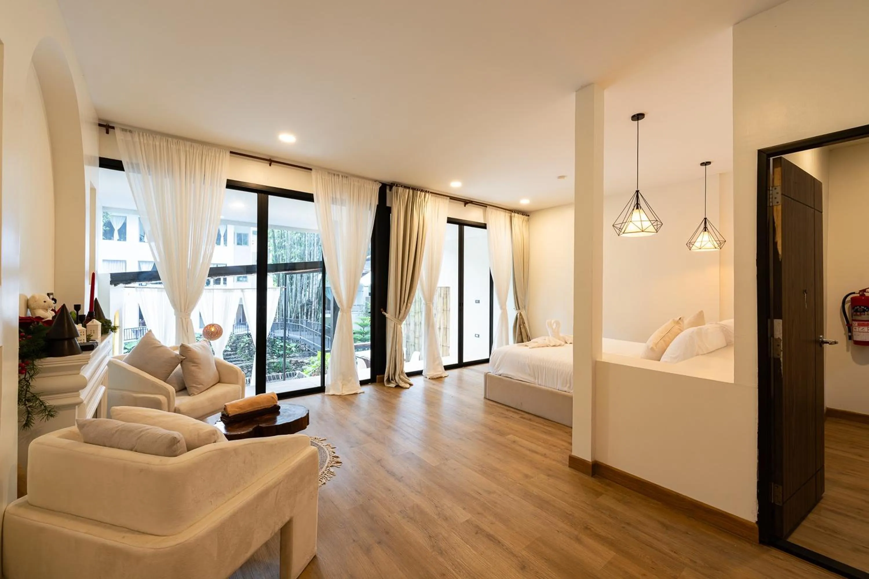 Bed in Inthada At Mae Kampong