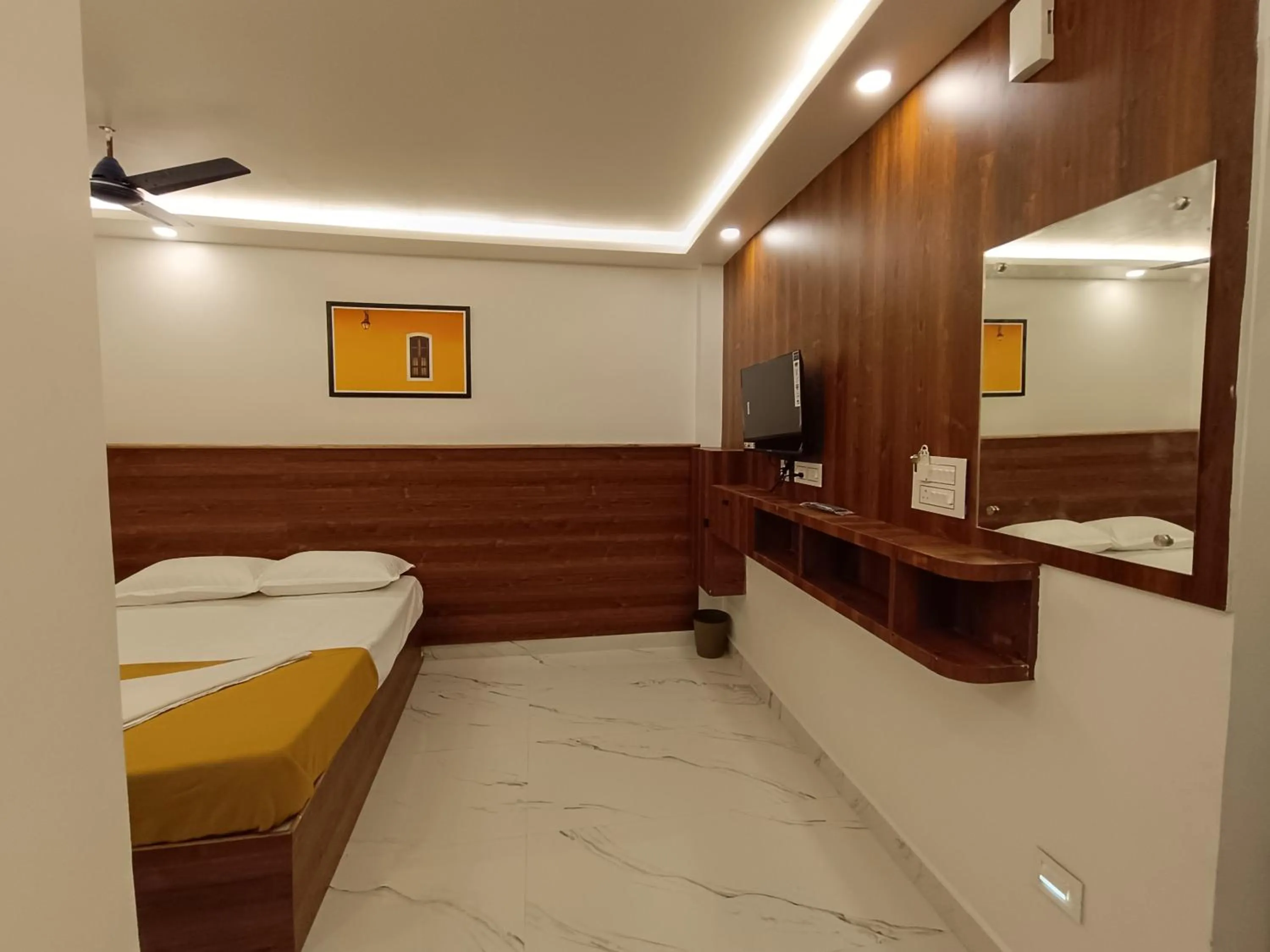 TV and multimedia, Bed in Arul Residency
