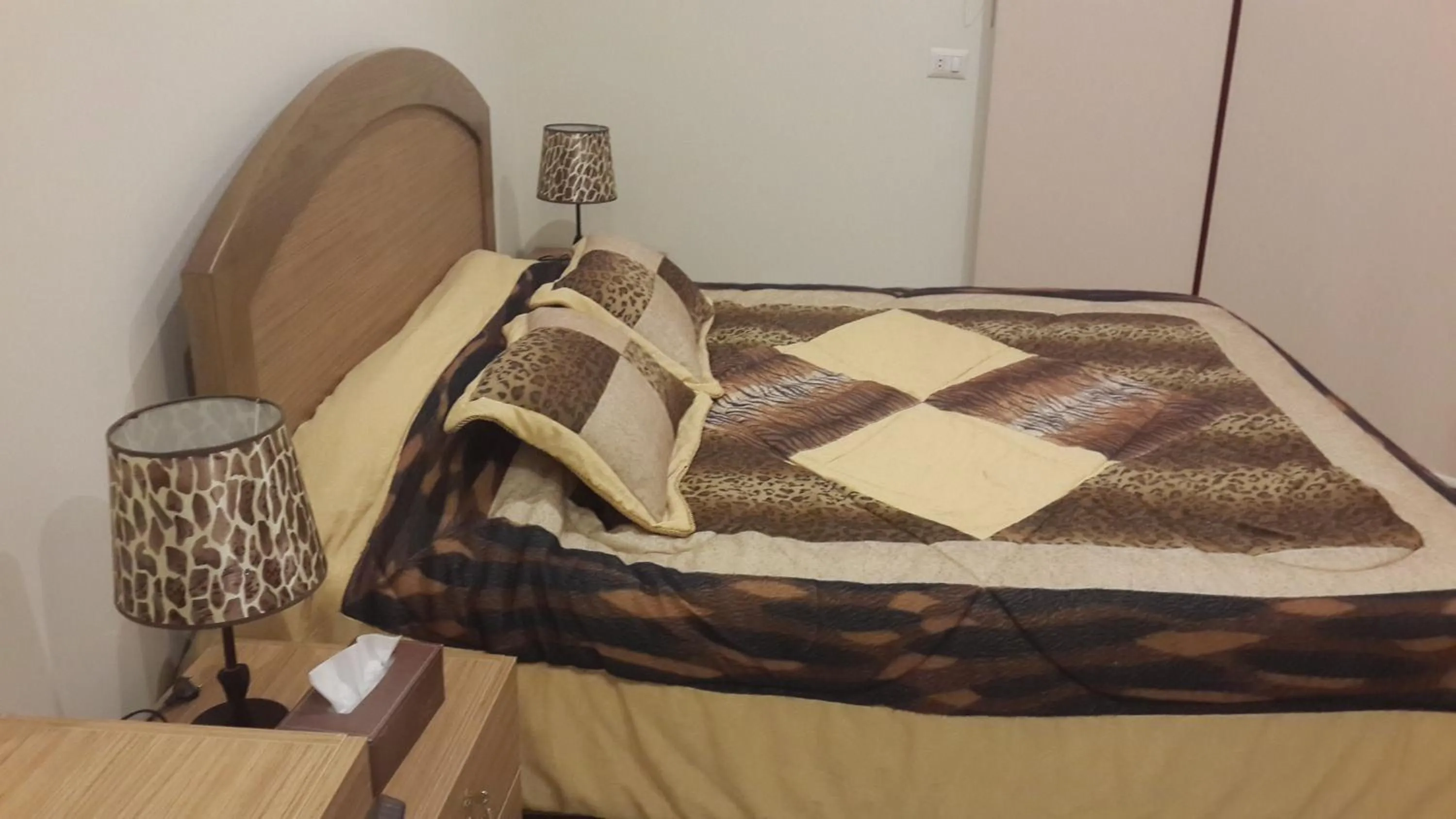 Bed in Hotel St Jean