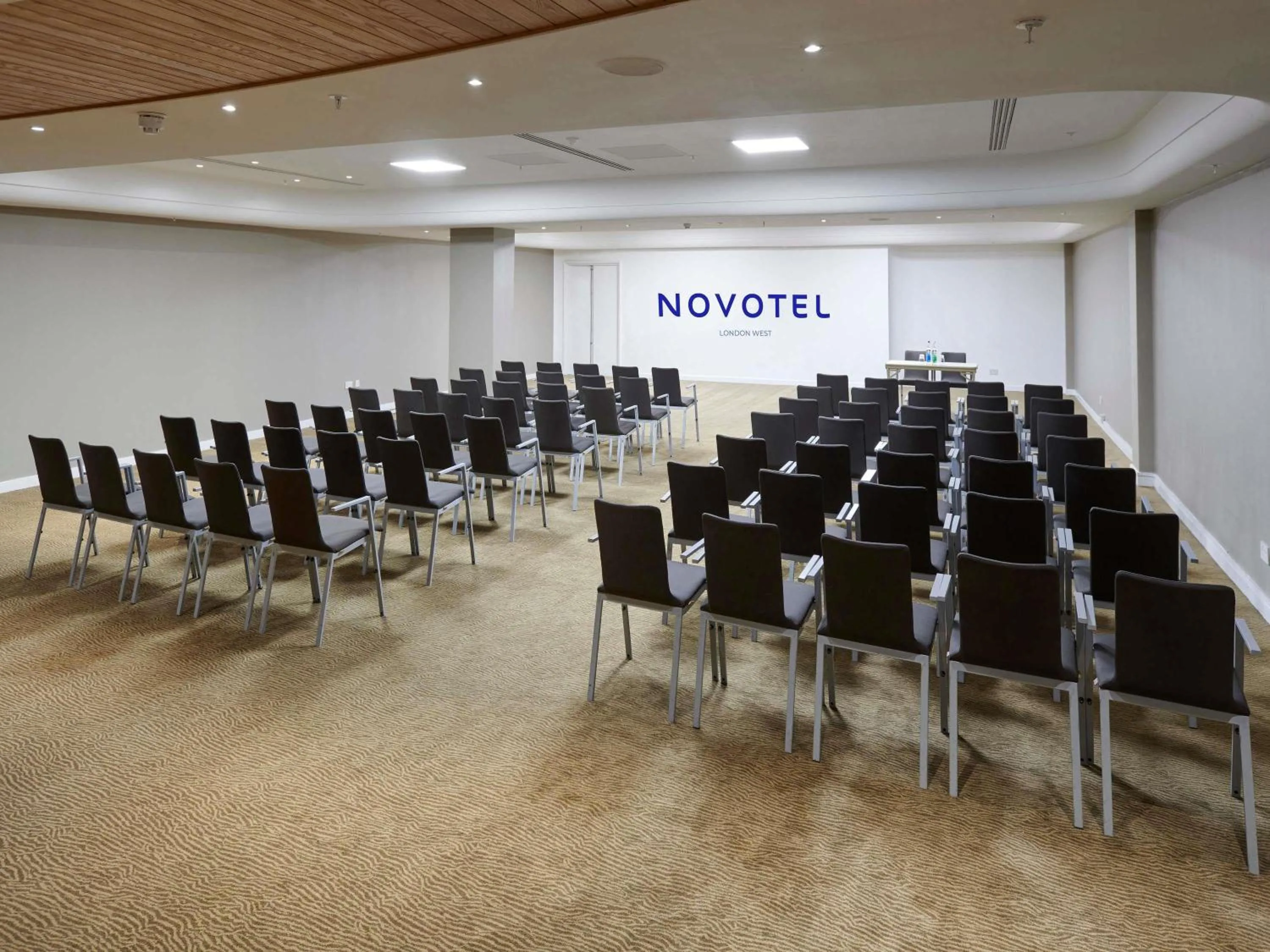 Meeting/conference room in Novotel London West