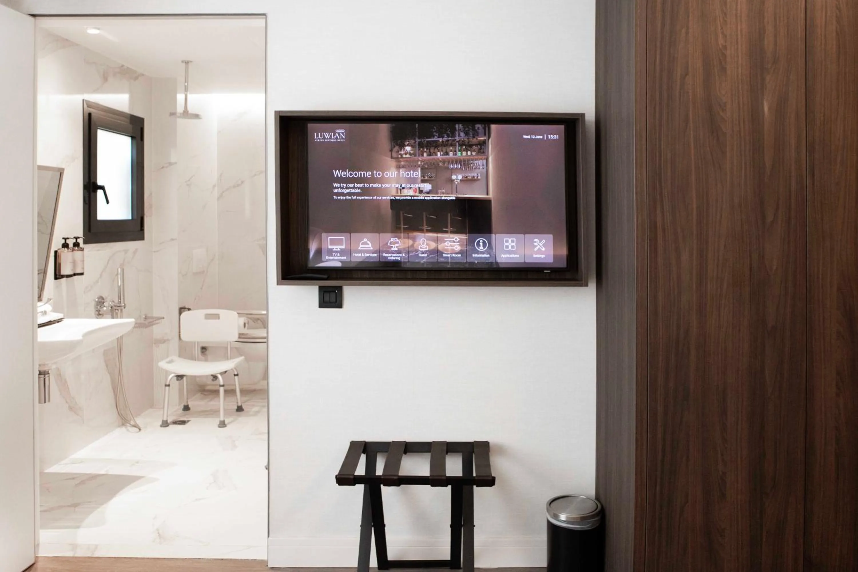 TV and multimedia in Luwian Athens Boutique Hotel